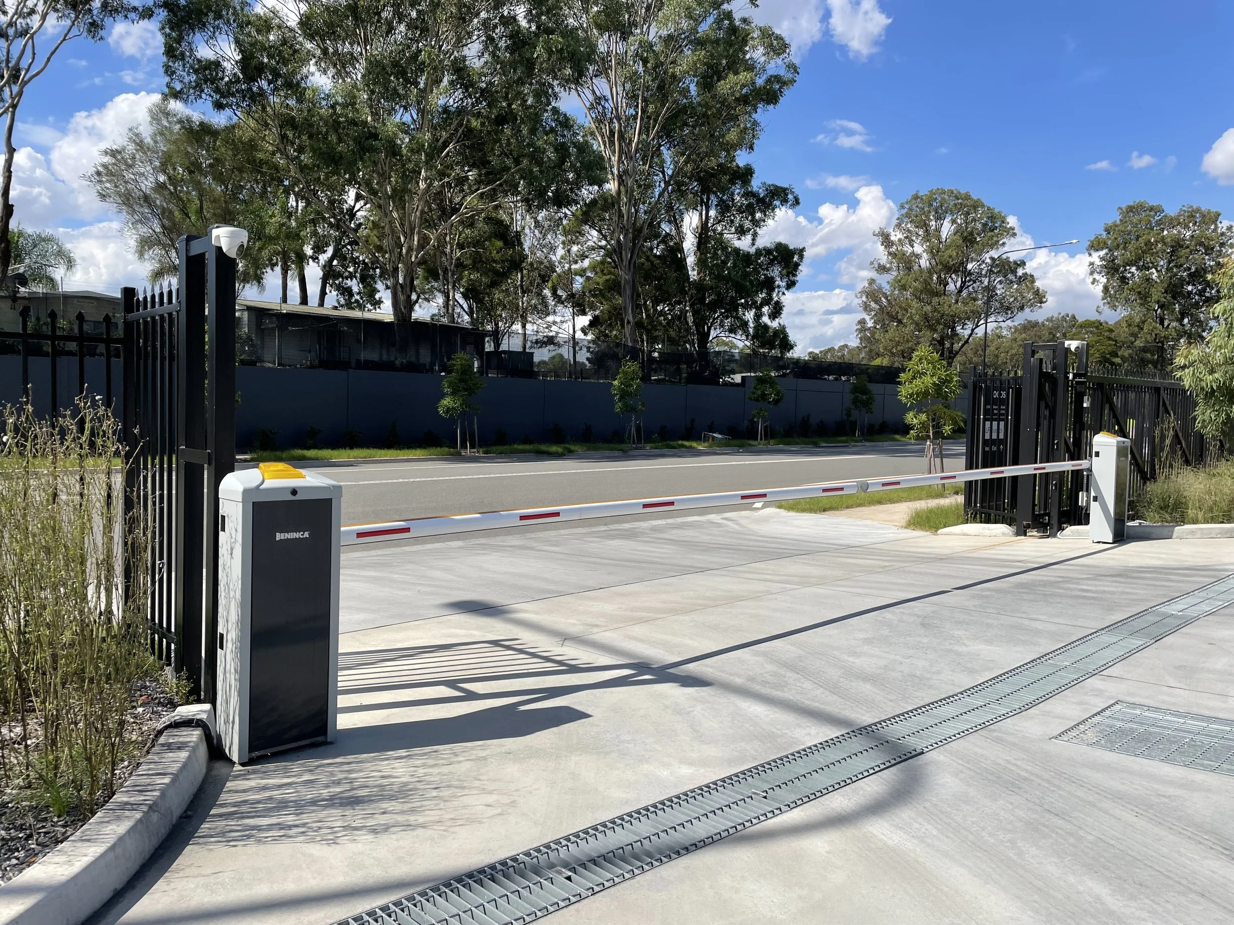 Synchronising Two Boom Gates to Operate as One System in Marsden Park NSW