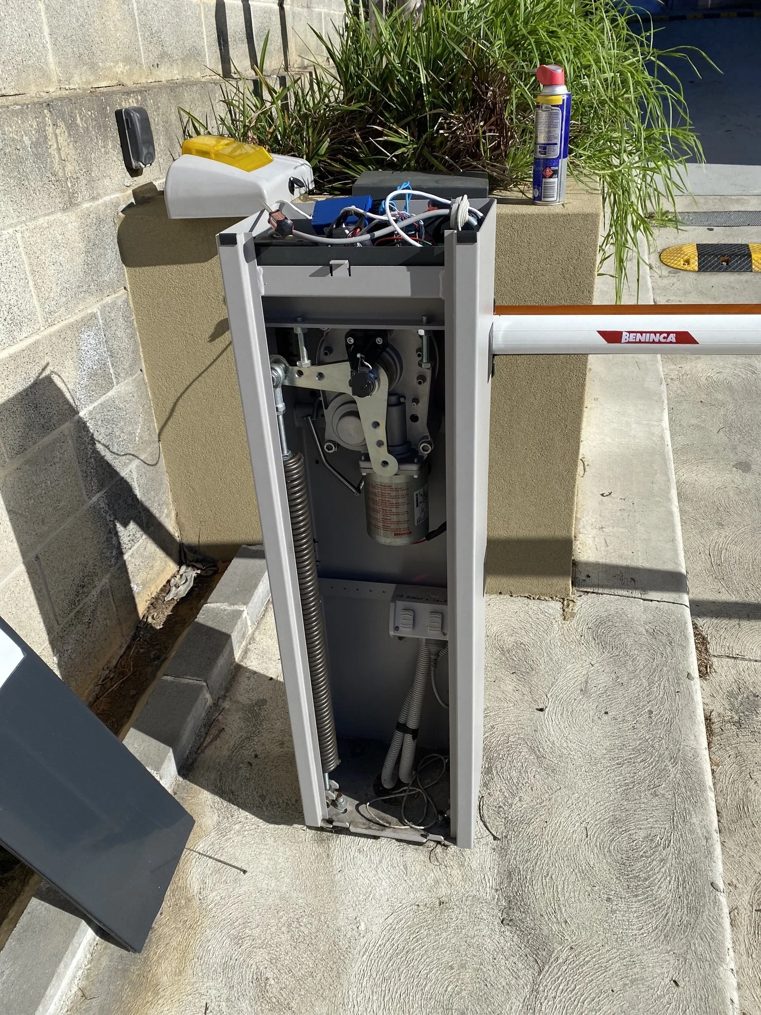 Why Boom Gate Arms, Springs and Mechanical Balance Matter in Harris Park NSW