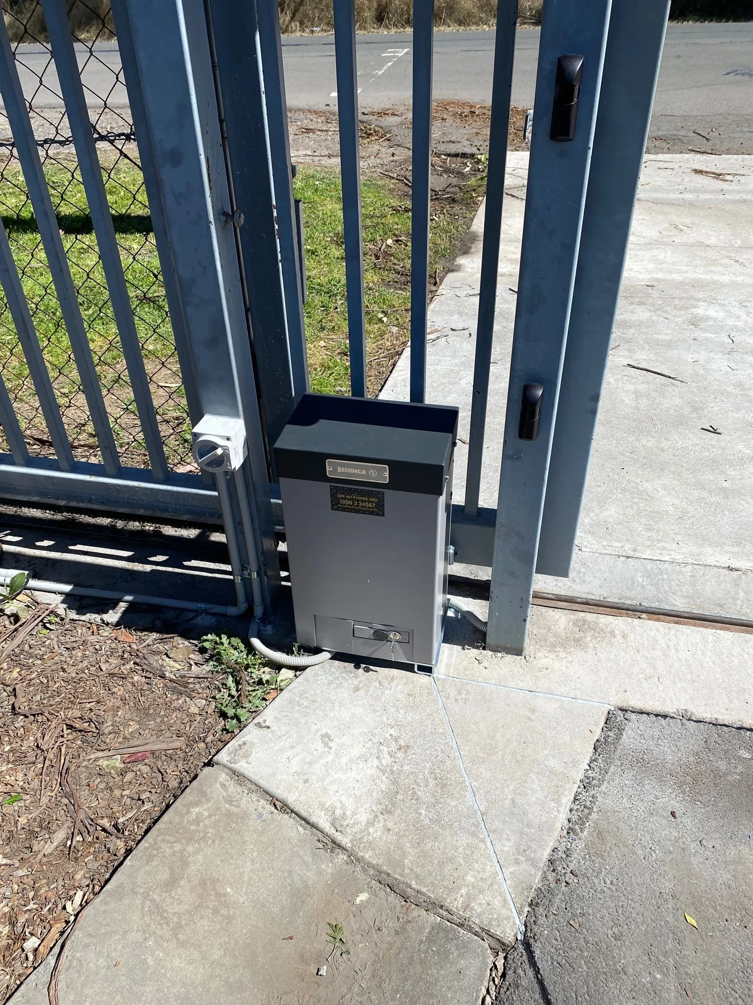 Commercial Automatic Gate Keeps Stopping? How Intermittent Faults Are Diagnosed – Prestons NSW