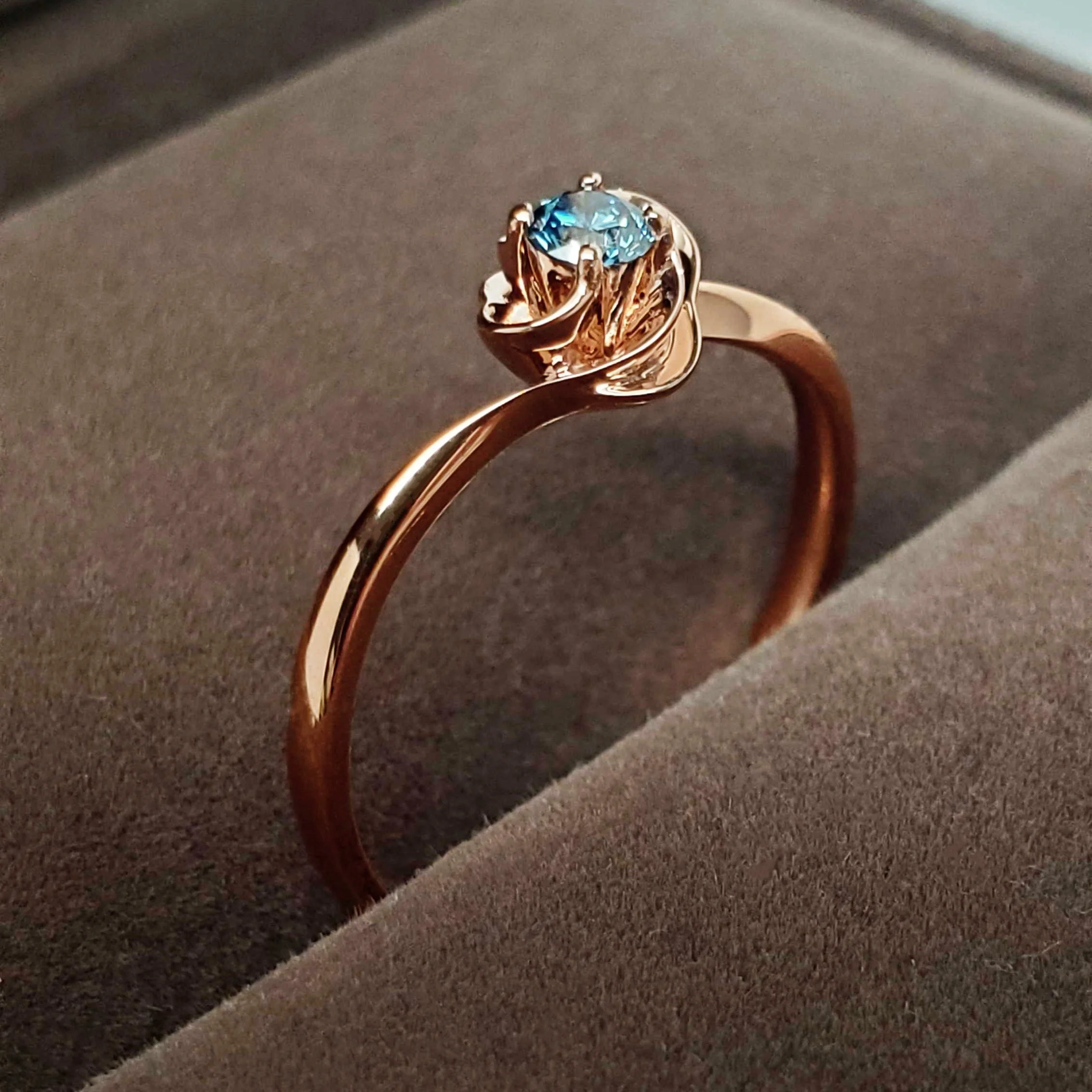 Custom+Jewelry_Floral+Diamond+Ring_18K+Rose+Gold.jpg
