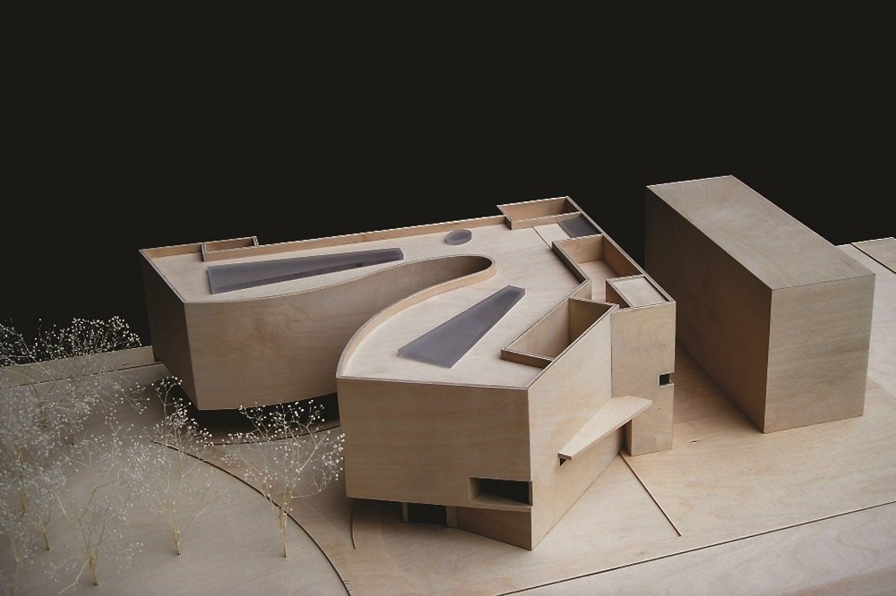 model_02.jpg