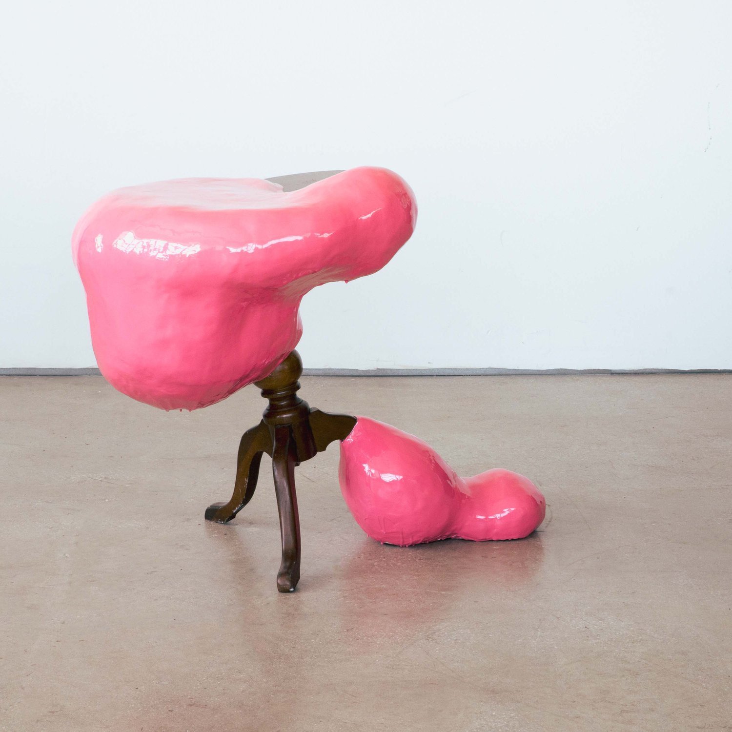 GustavoBarroso_PinkSlideTable_HiRes_Side.jpeg