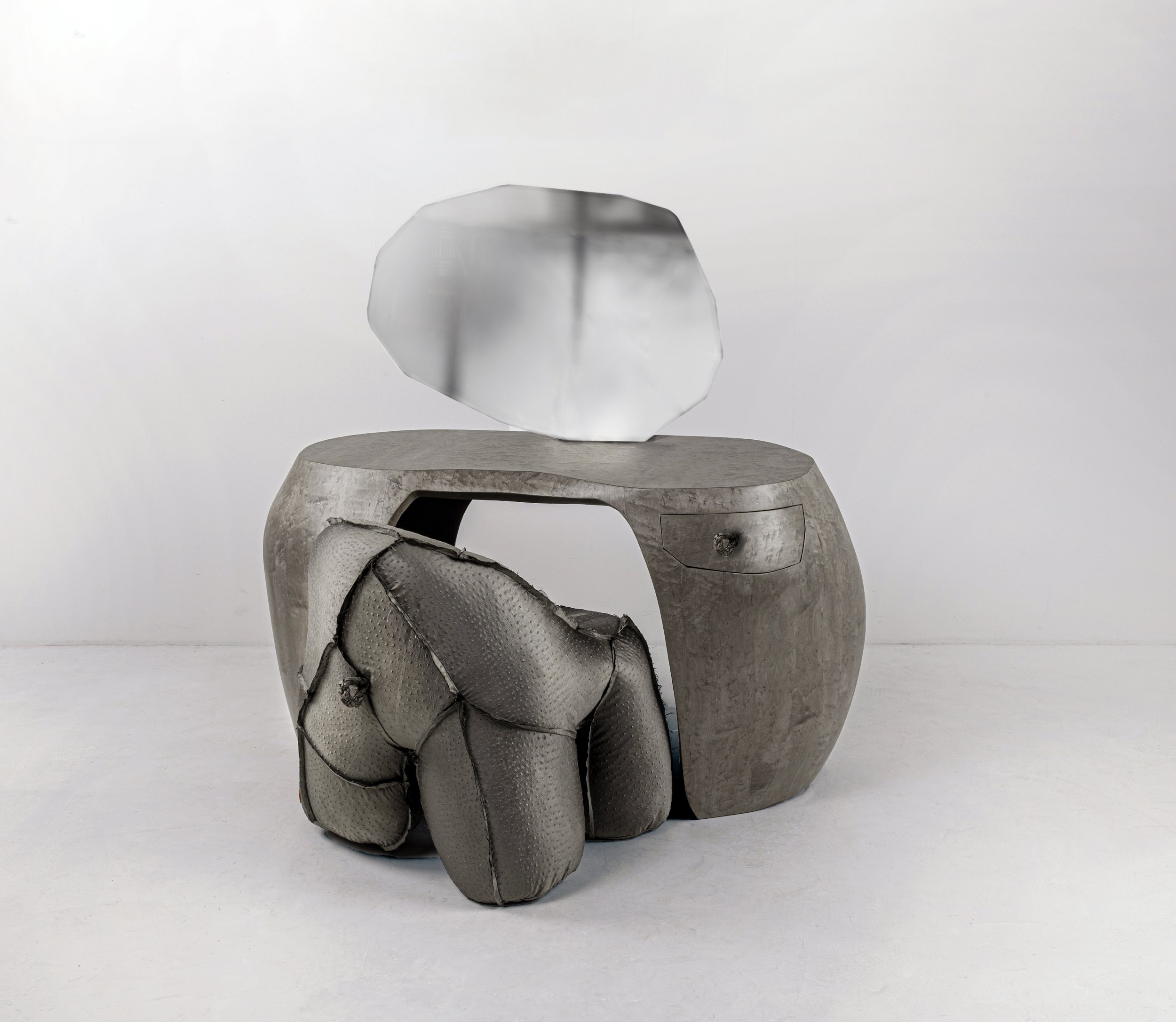 Birds Eye Dressing Table side .jpg