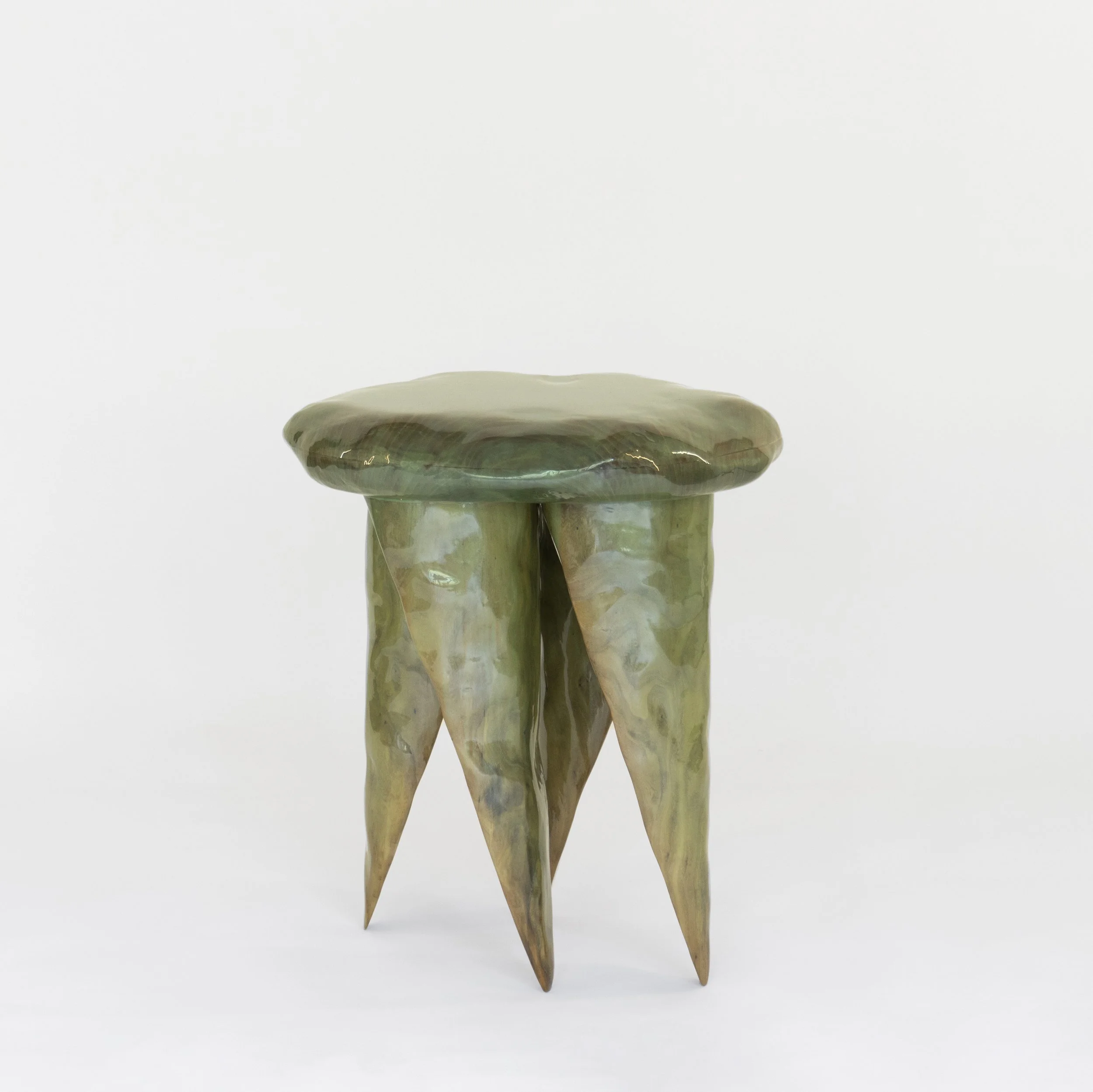 Obeisance side table - 01.jpg