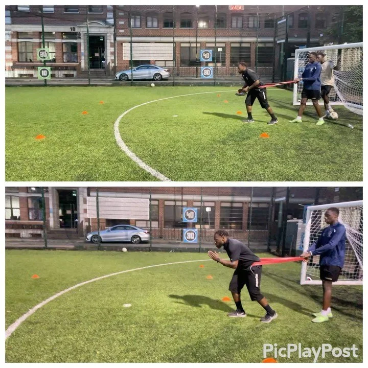 Early Accel 🛷

Short clip from our Monday night S&amp;C group, working on nailing those first 2-3 steps.

Bottom videos are the better starts. 

Technique and power will improve  with more reps ⚡️⚡️⚡️

#acceleration #speed #football #strengthandcond
