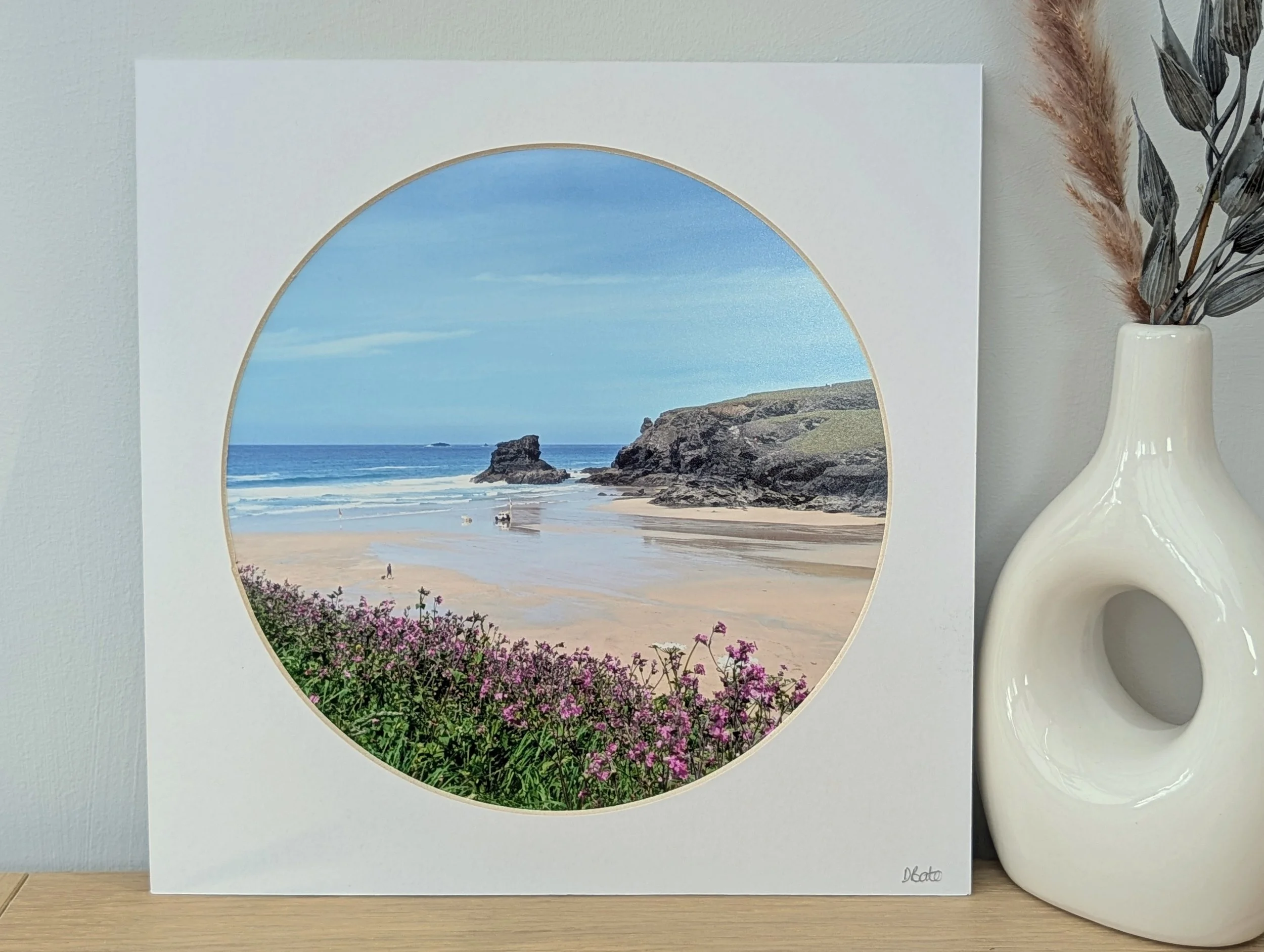 CIRCULAR MOUNTED PRINT - PORTHCOTHAN