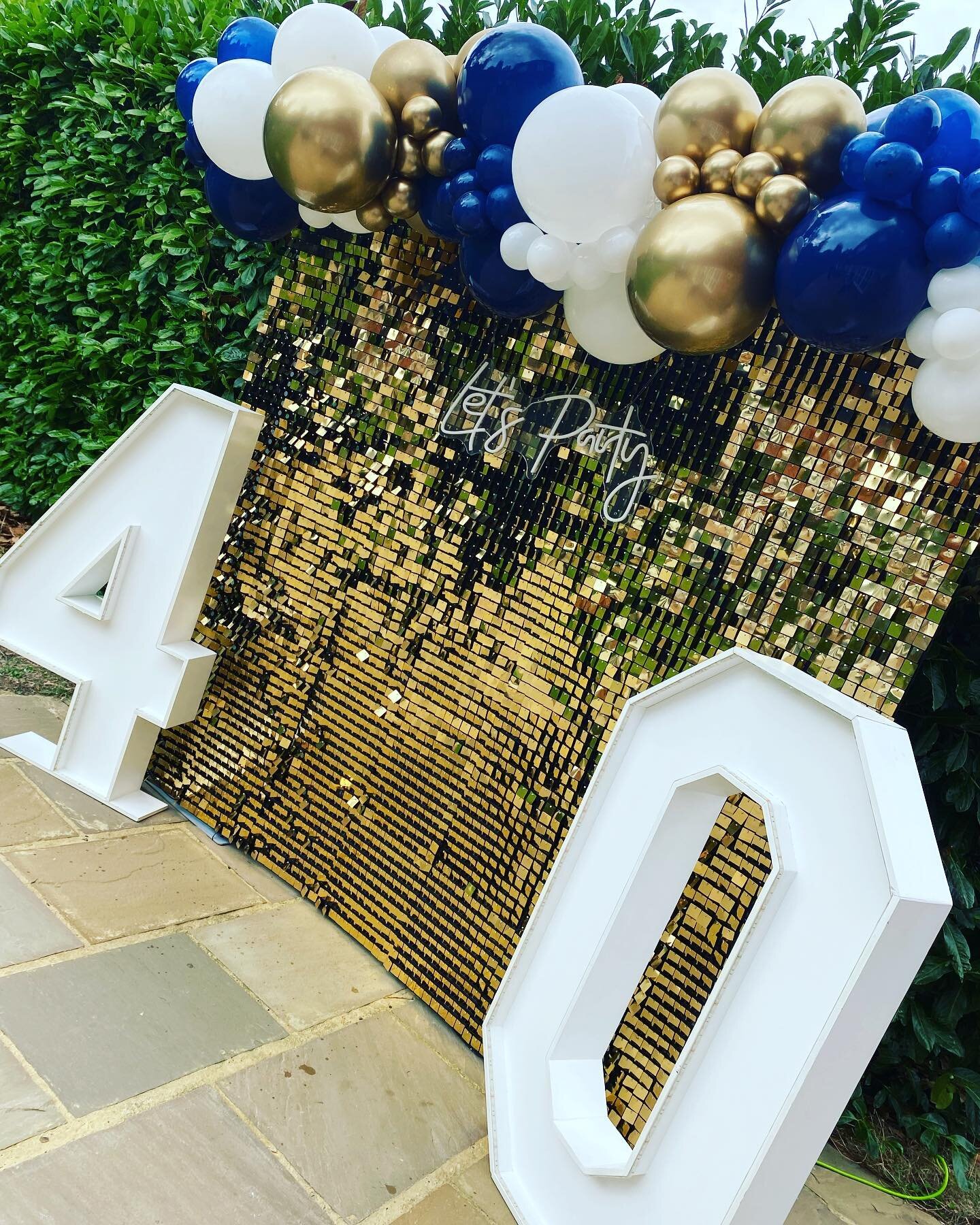 A Surprise 40th Birthday party for a special dad in Kent. @tarankahl you went all out! Such a loving family 🥰