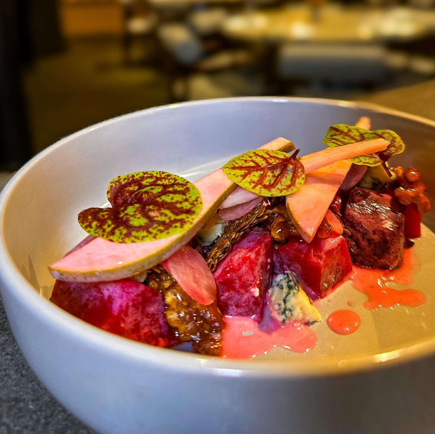 Salt baked beetroot | pear | blue cheese | walnut | horseradish

#beetroots #pickledbeets #bluecheese #candiedwalnuts #liverpoolrestaurants #liverpoolrestaurant #liverpoolfood #liverpoolfoodanddrink #liverpoolfoodie #liverpoolfoodguide #vegetarianrec