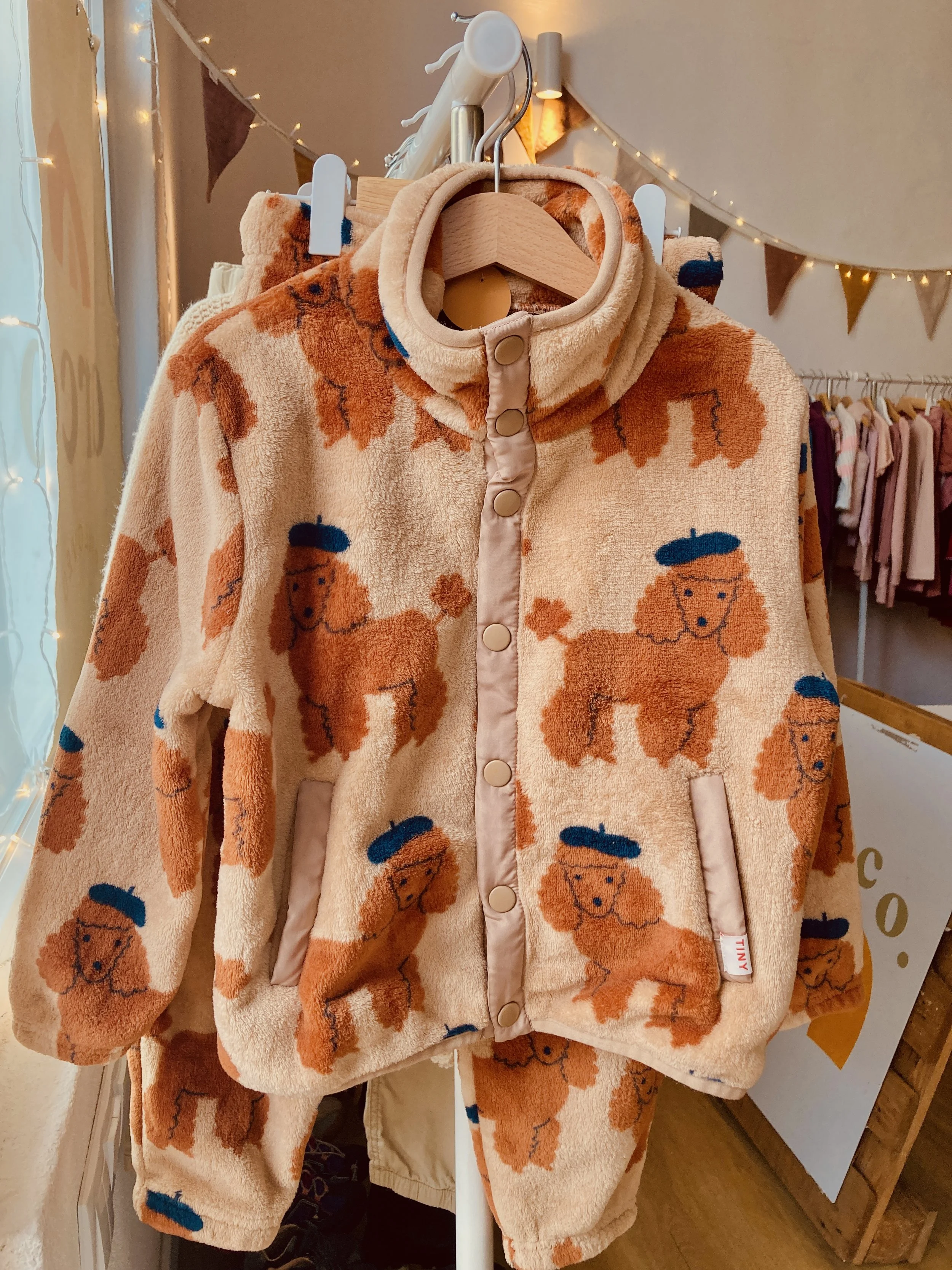 When to choose Vinted, and when a secondhand shop is best (like Arco)