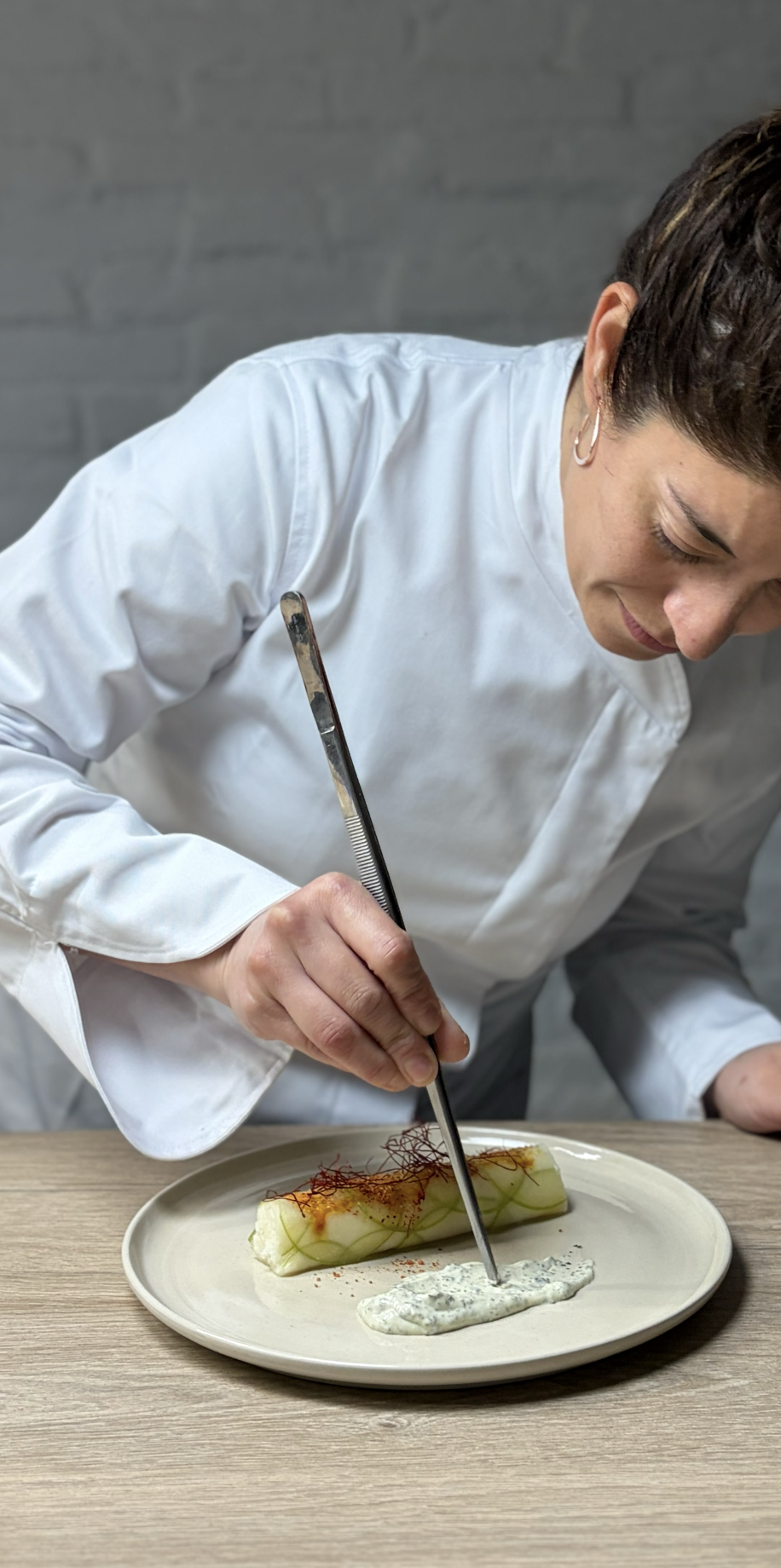 sobremesa: evento gastronómico mensual en barcelona con menú degustación creado por chefs emergentes✨