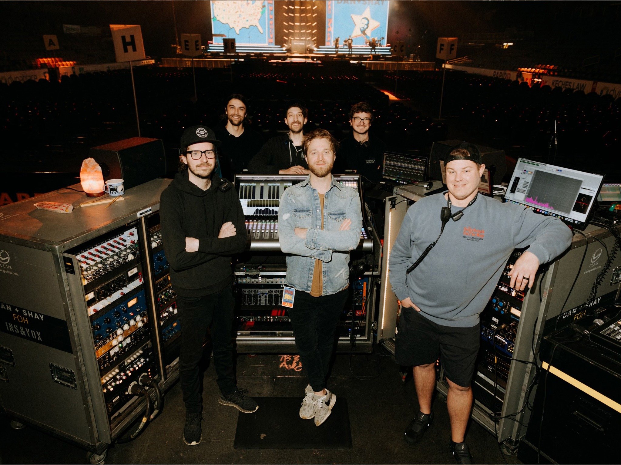 Sound Image is honored to provide sound for @danandshay on The Heartbreak On the Map Tour.
 
Pictured are: 
Taylor Bray: FOH Engineer
FOH Console: @solidstatelogic L350
@austinbrucker: MON Engineer
MON Console: @avidtechnology Venue S6L
IEM: @shure P