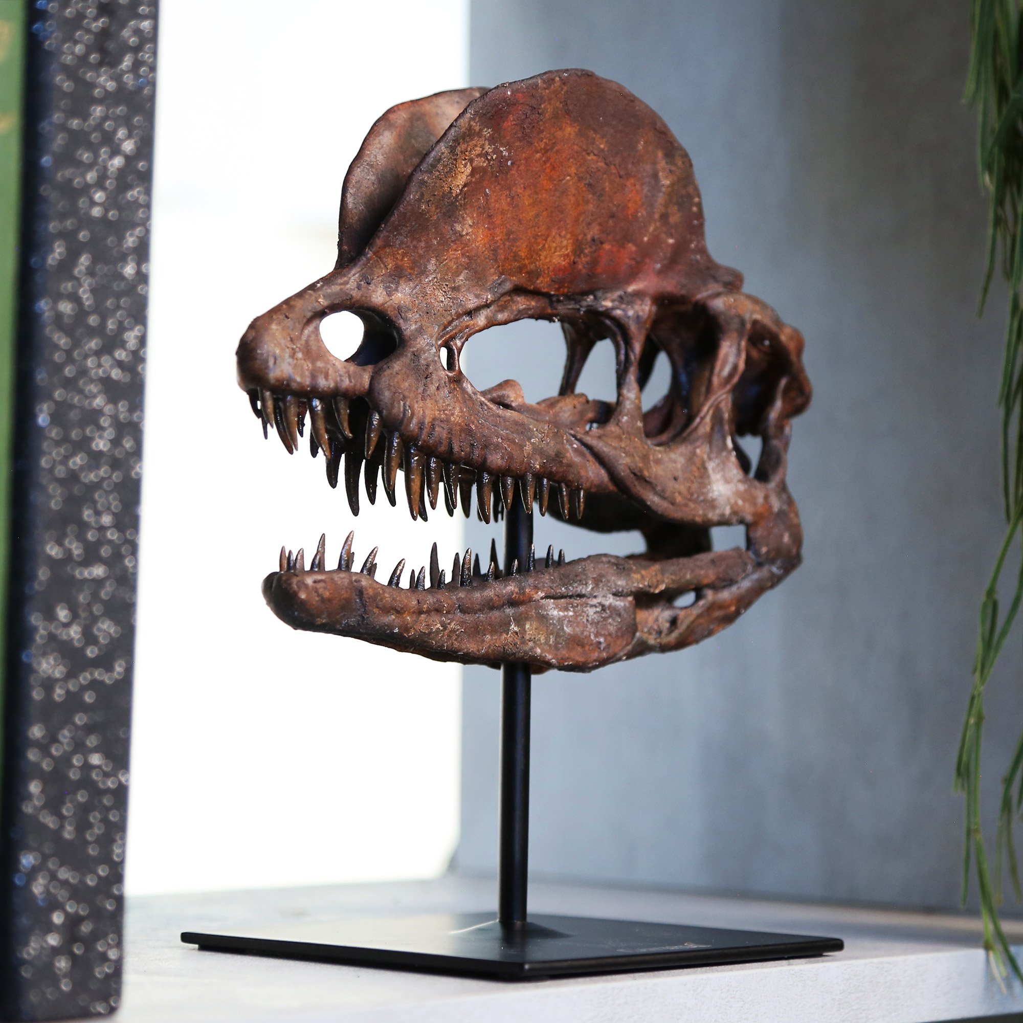 dilophosaurus-2.jpg