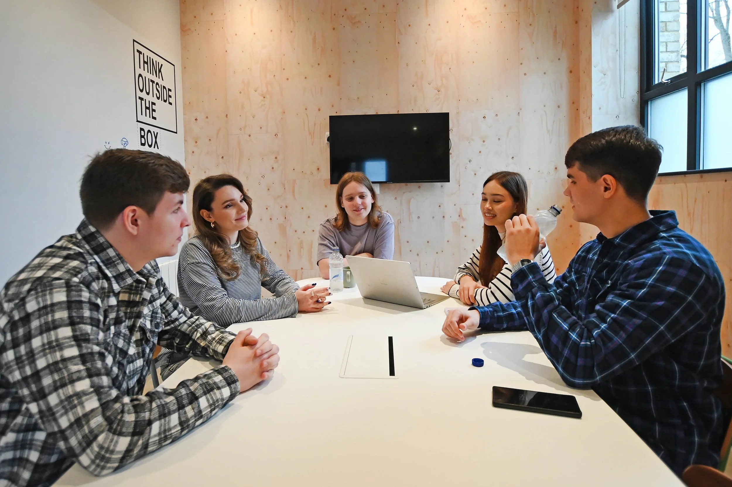 COMMUNICATION PREFERENCES IN STUDENT ACCOMMODATION