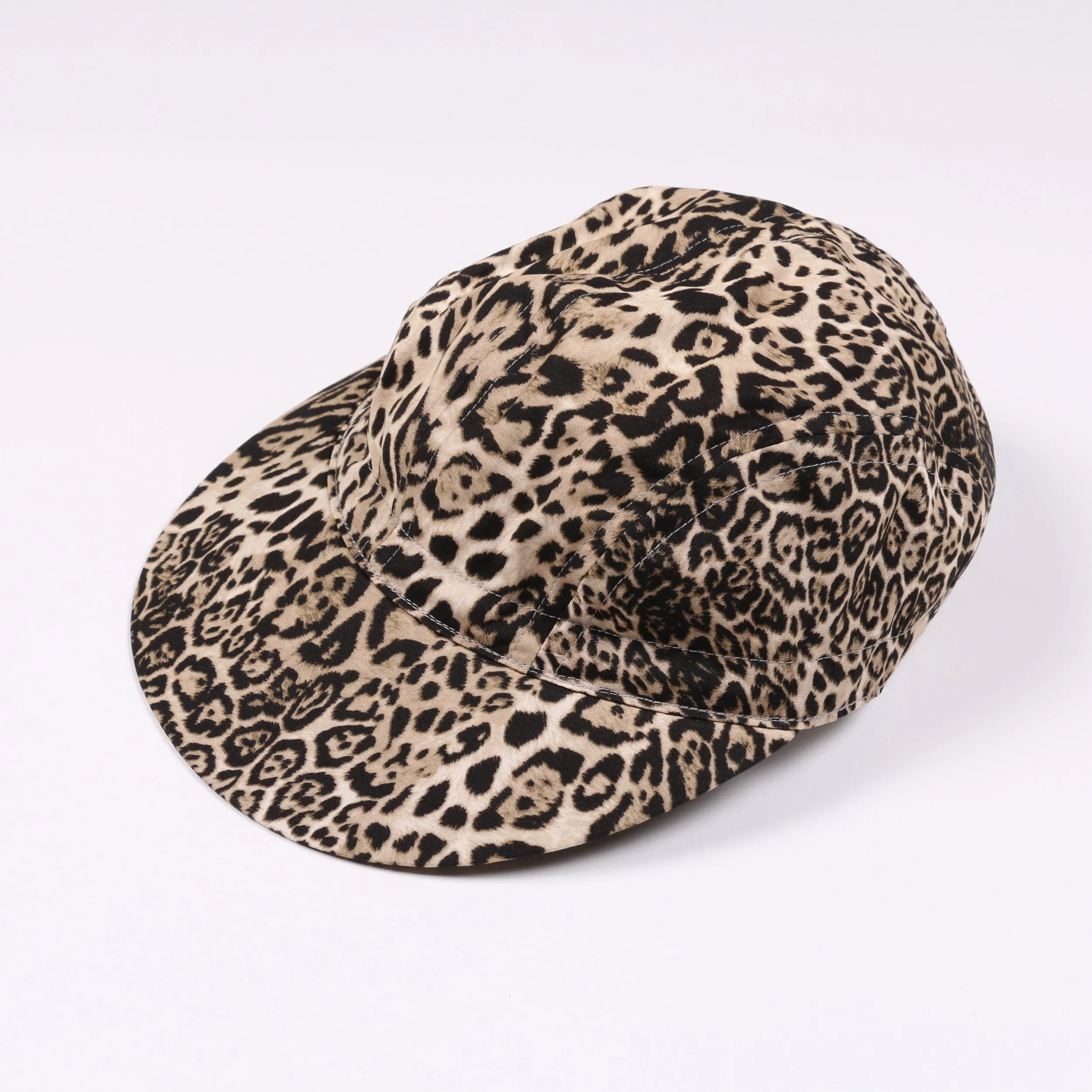 Cap Gris-Nez in Sno Leopard Print
