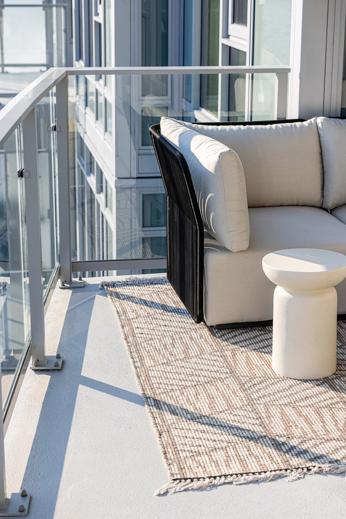 Kelowna_Vacation_Rental_Aqua_Waterfront_Bowen_Patio_91.jpg