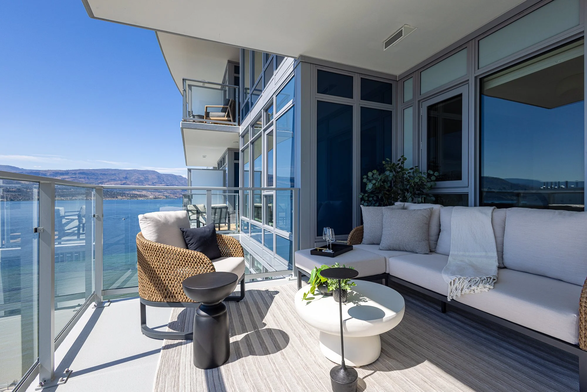 Piper Aqua Waterfront Village Vacation Rentals Kelowna 42.jpg