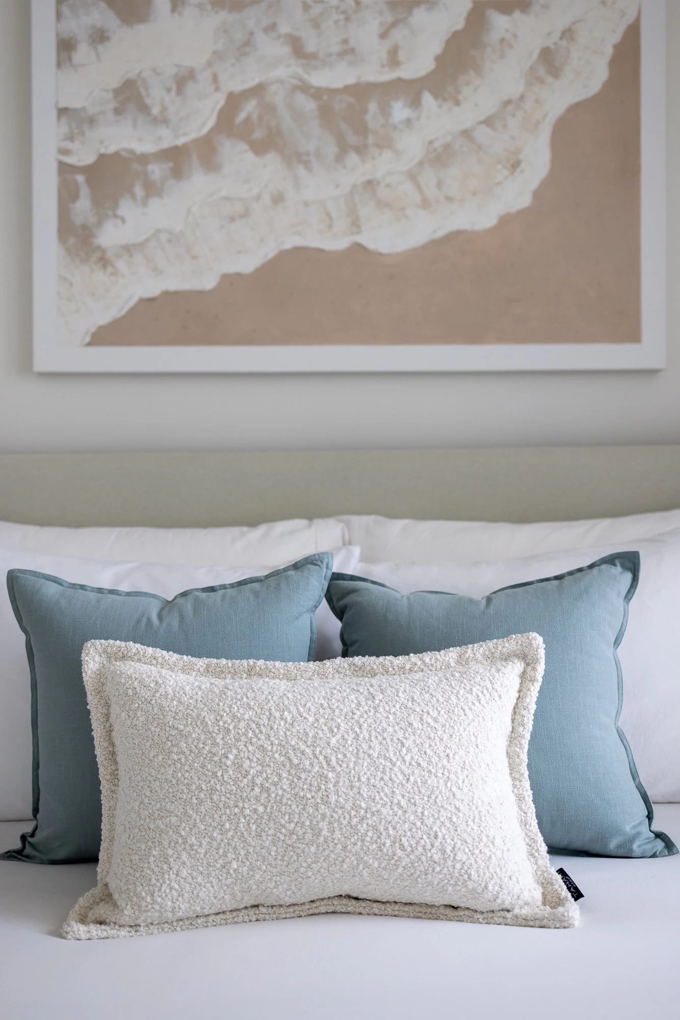 Shore Kelowna Furnished Luxury Rentals by Keys to Kelowna_Bedroom2_07.jpg