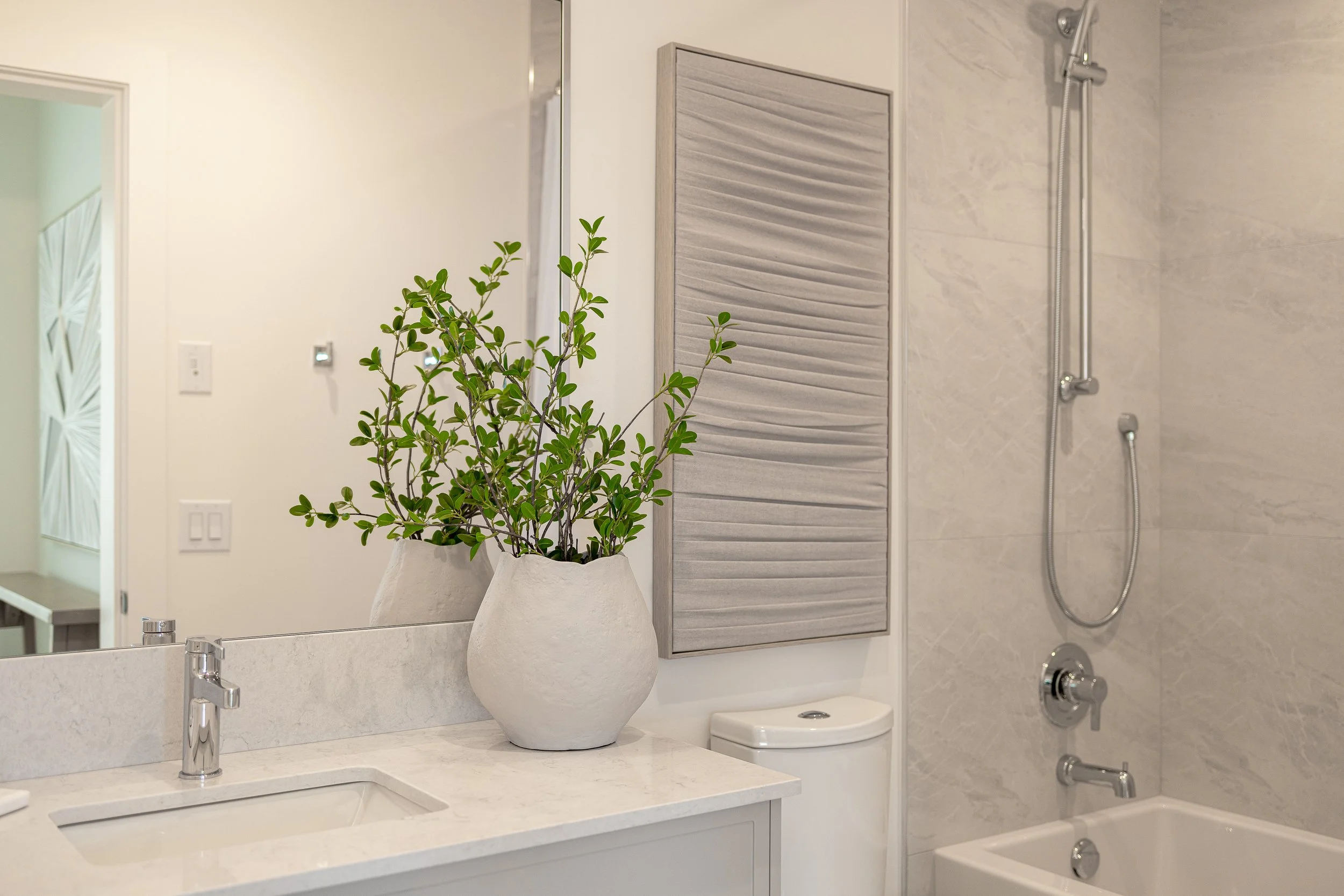 Movala Kelowna Rentals Eden_Bathroom_533.jpg