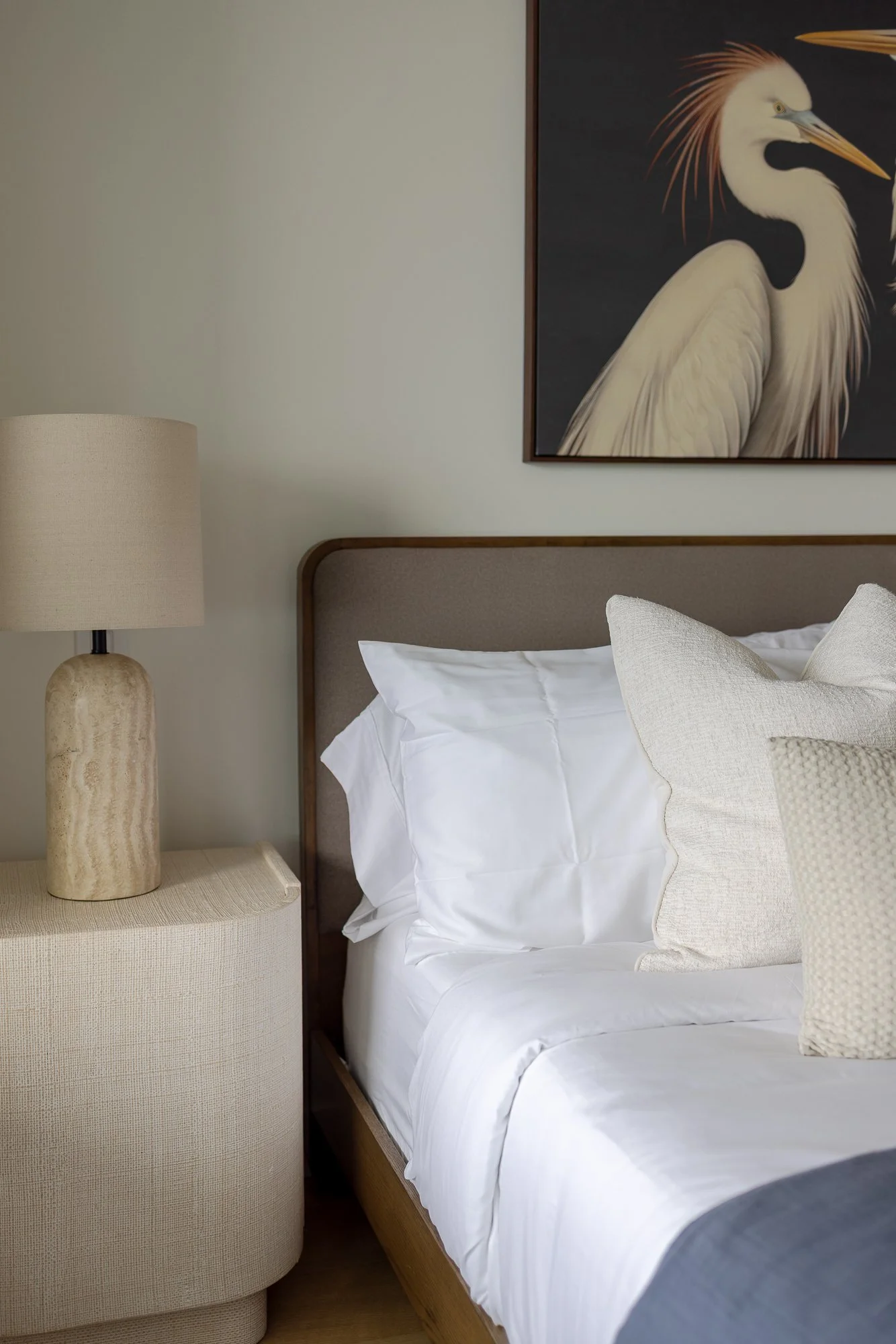 Keys-to-kelowna-aqua-rentals-hudson-primary-bedroom-168.jpg