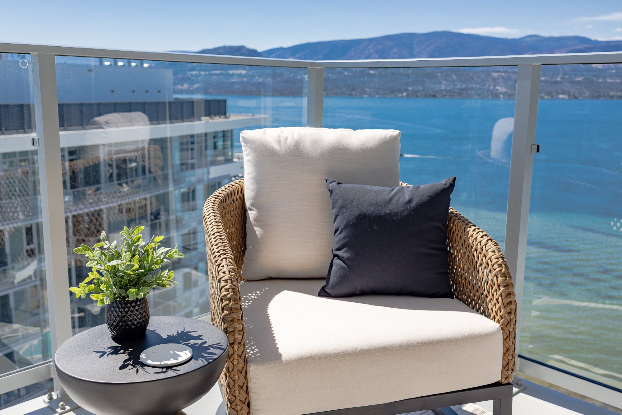 Piper Aqua Waterfront Village Vacation Rentals Kelowna 36.jpg