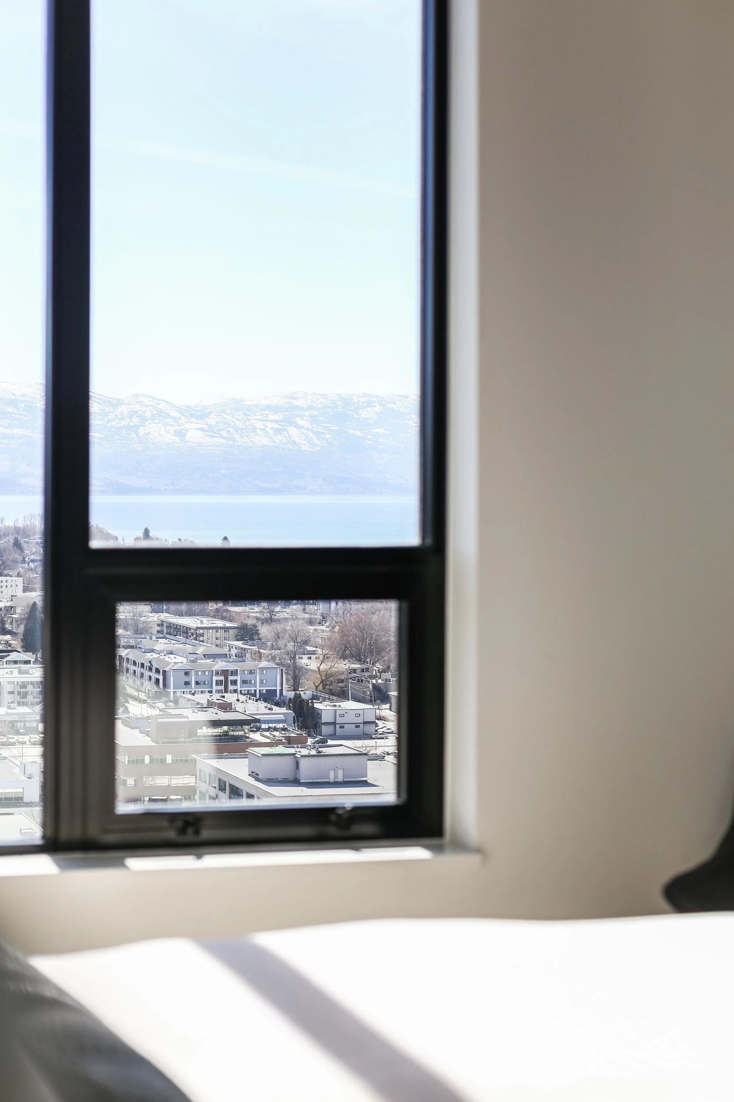 2303-Brooklyn-Keys-to-Kelowna-Luxury-Rental-10.jpg