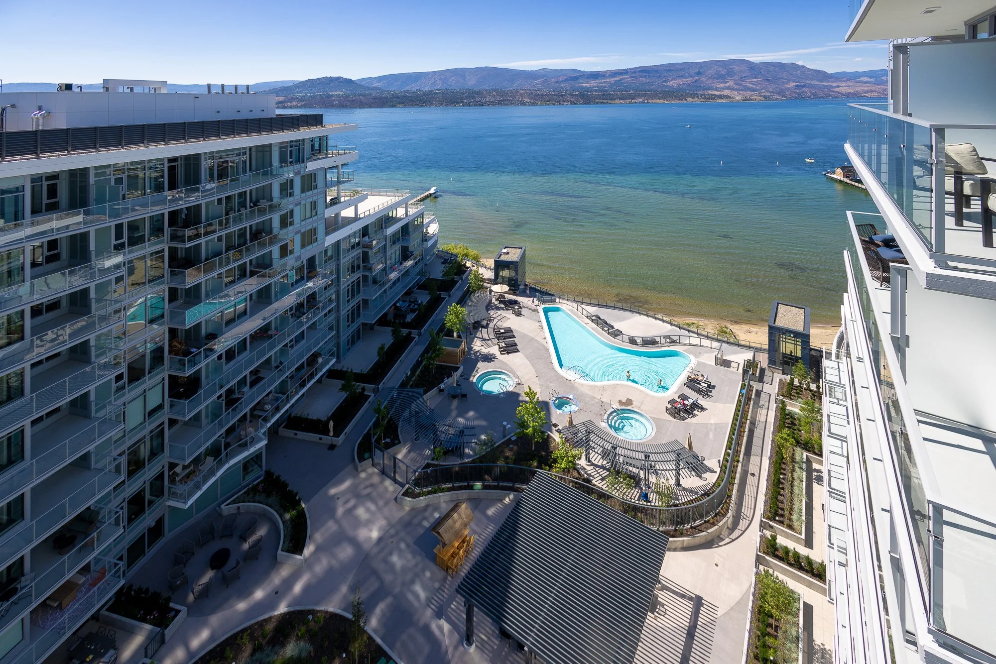 Piper Aqua Waterfront Village Vacation Rentals Kelowna 41.jpg