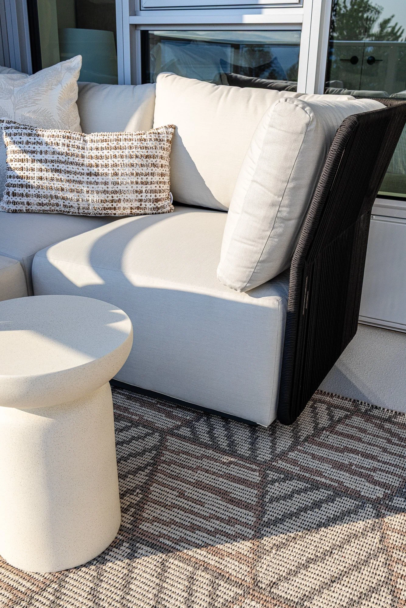 Kelowna_Vacation_Rental_Aqua_Waterfront_Bowen_Patio_42.jpg