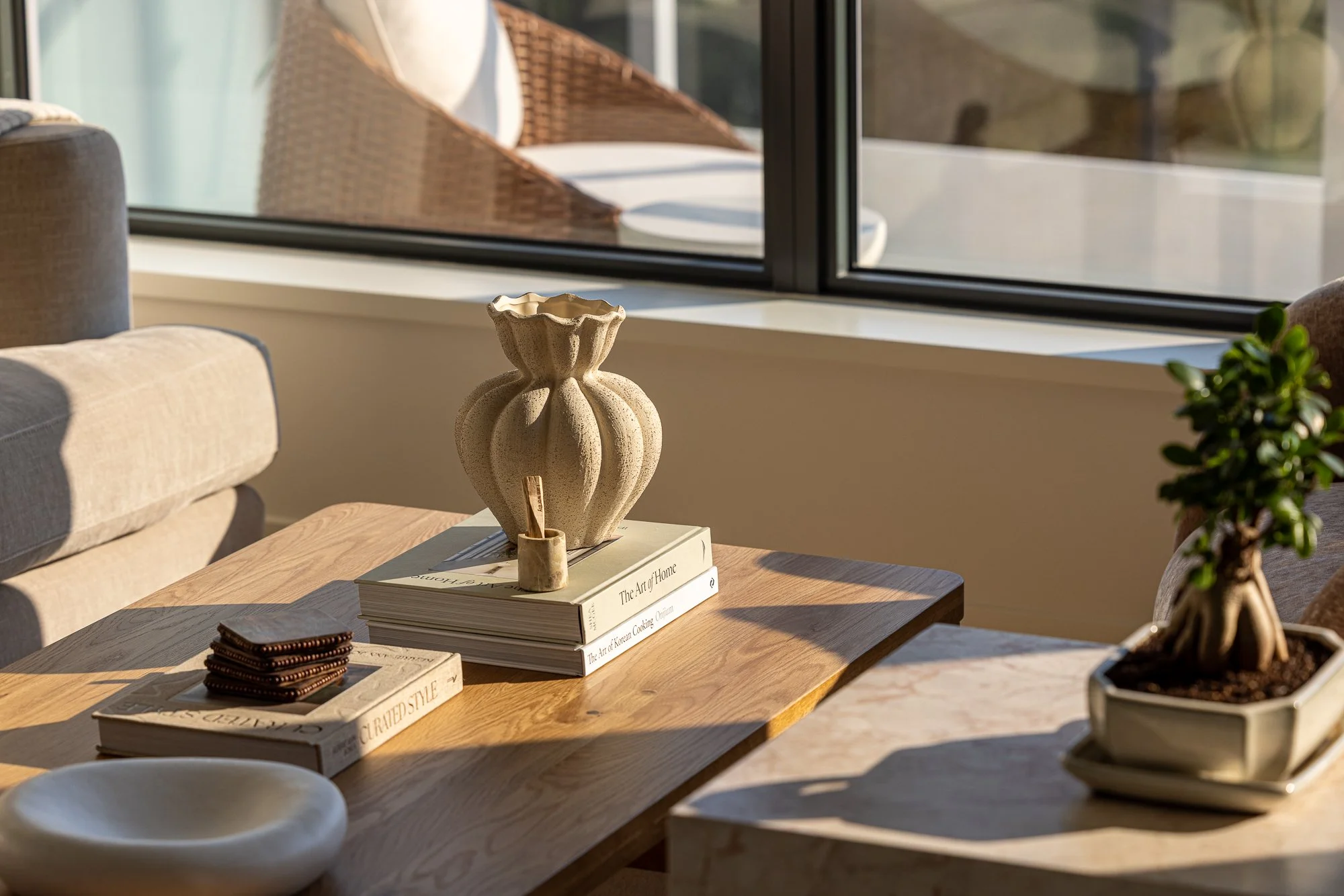 Kelowna_Vacation_Rental_Aqua_Waterfront_Bowen_Living_Room_69.jpg