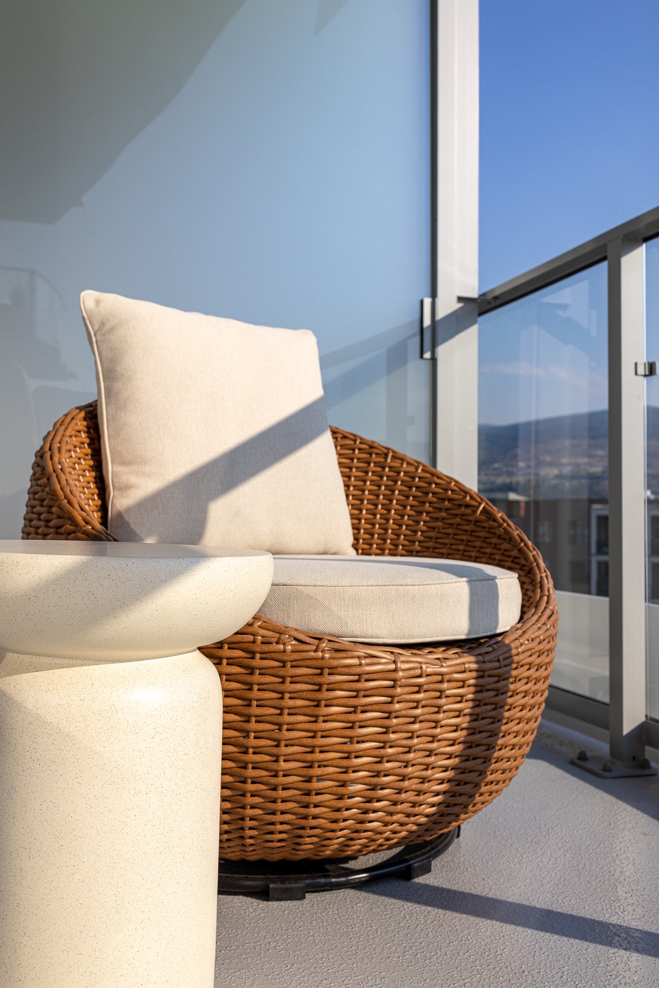 Kelowna_Vacation_Rental_Aqua_Waterfront_Bowen_Patio_27.jpg