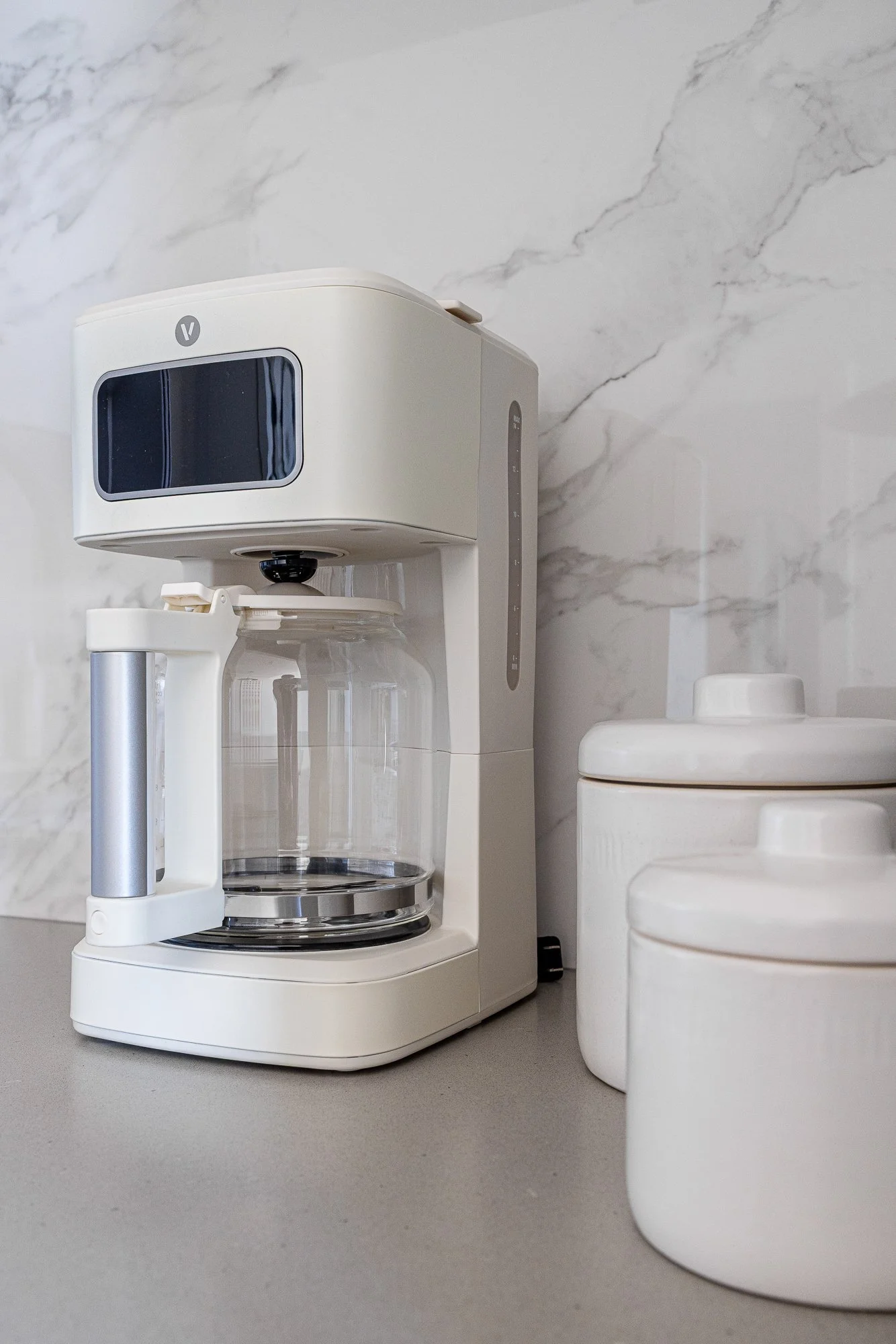 Kelowna_Vacation_Rental_Aqua_Waterfront_Bowen_Kitchen_86.jpg