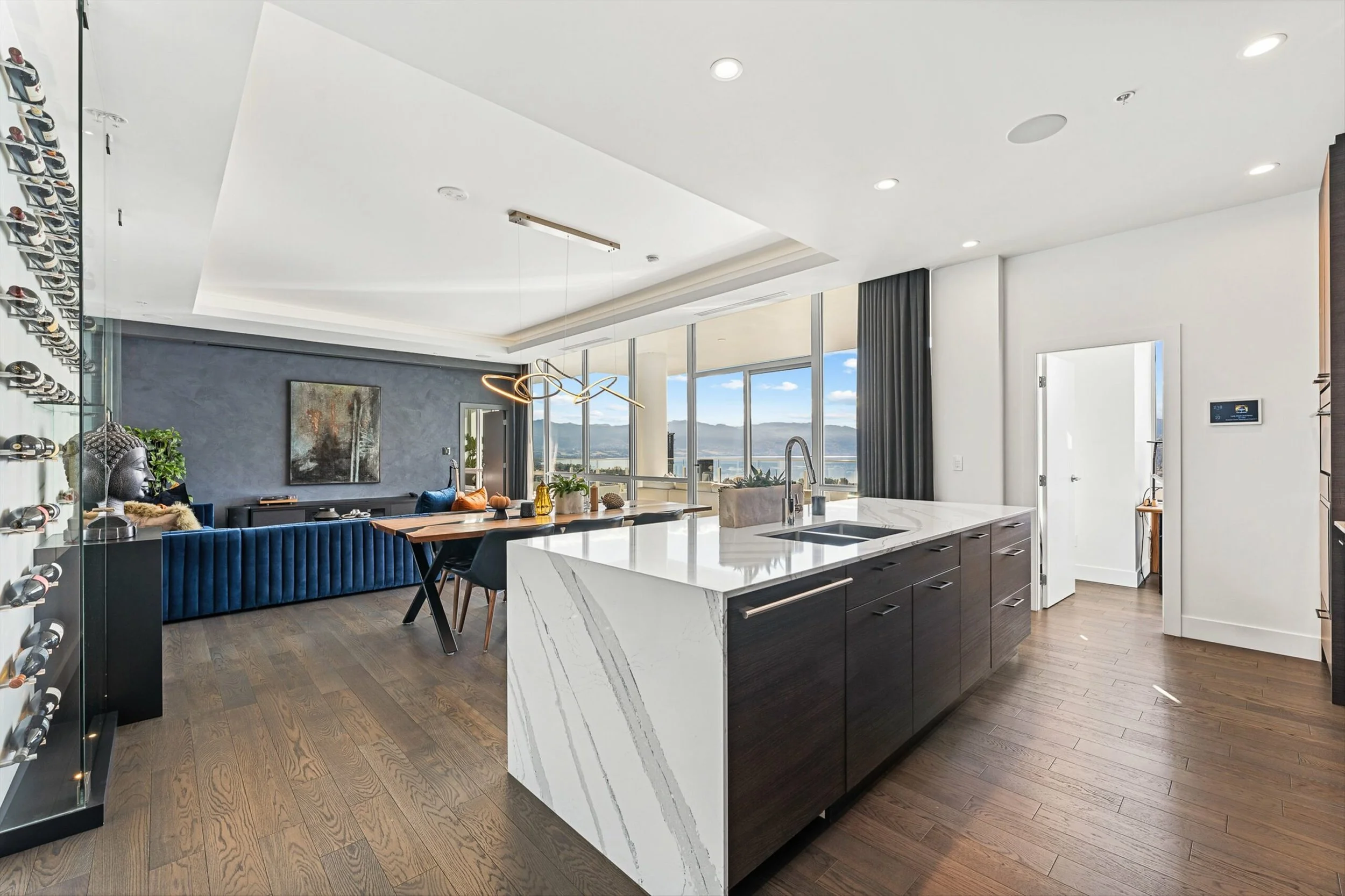 Kitchen1.jpg