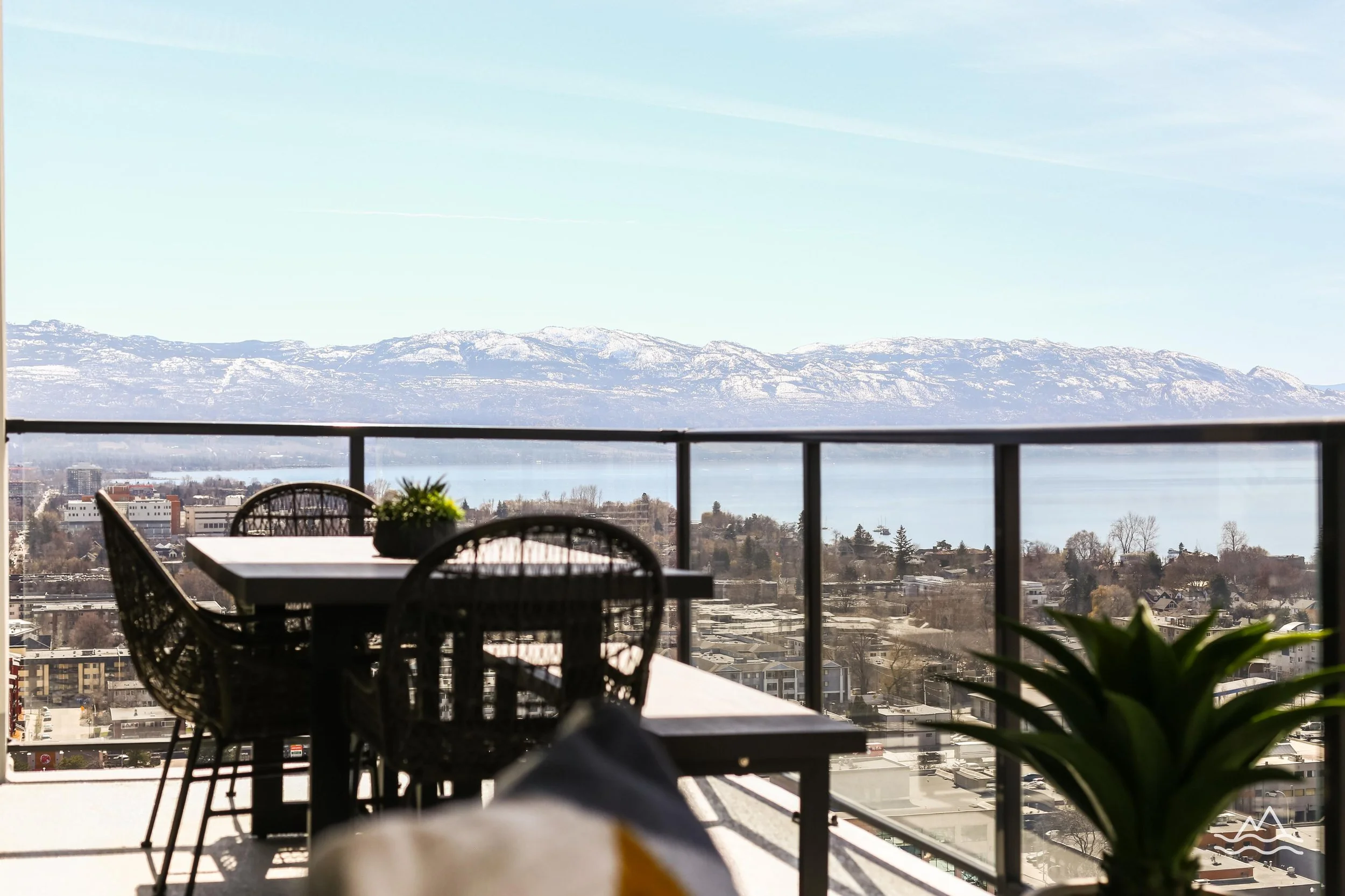 2303-Brooklyn-Keys-to-Kelowna-Luxury-Rental-59.jpg
