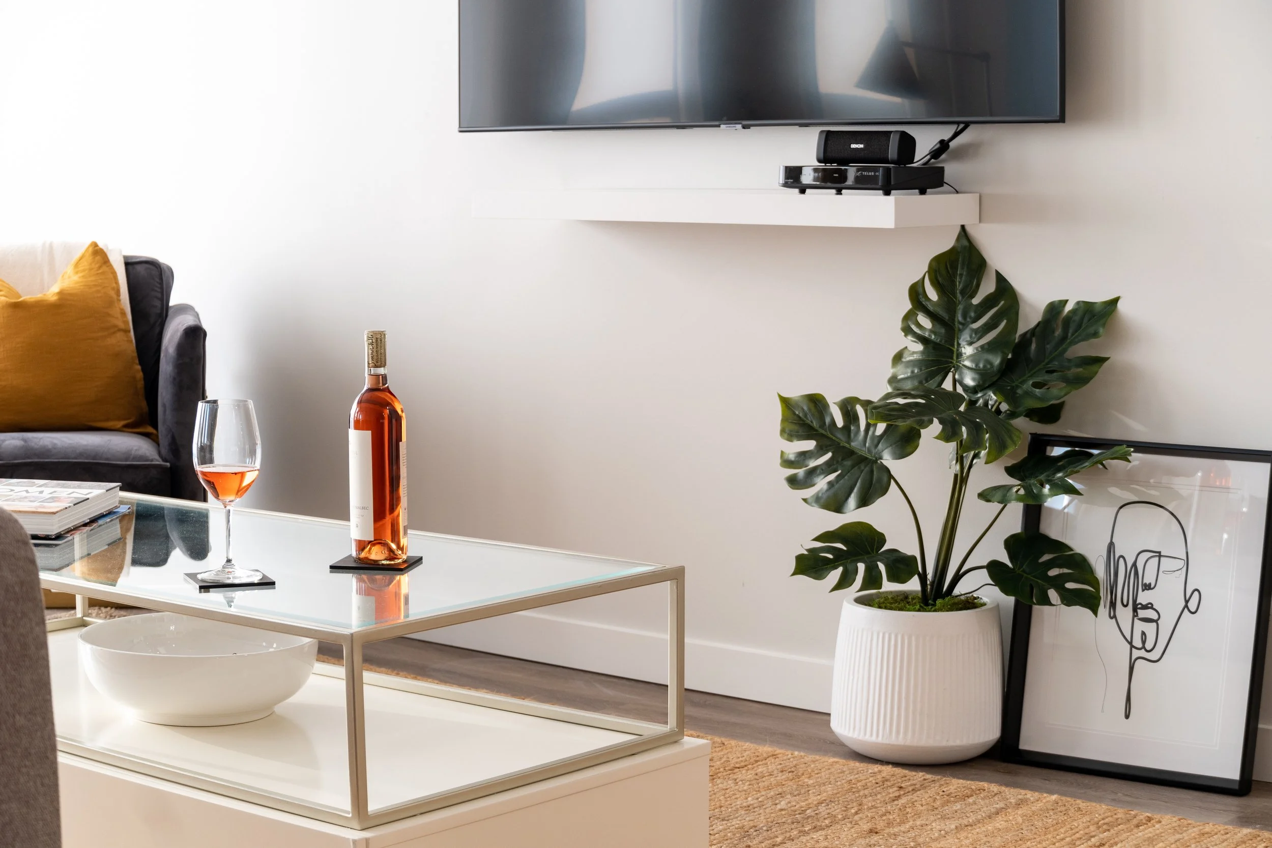 Keys To Kelowna Properties Luxury Vacation Rental & Airbnb Management