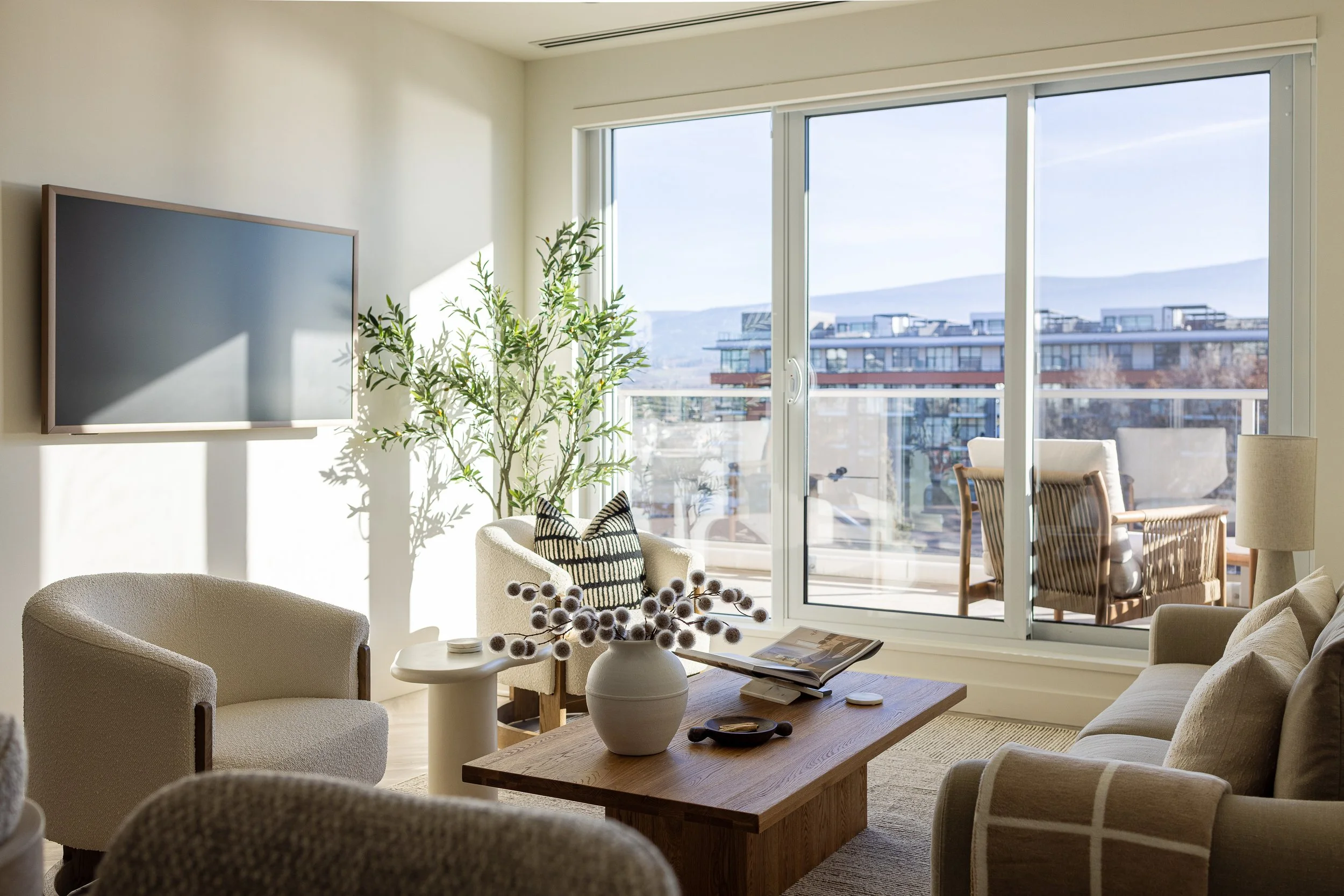 Movala Kelowna Rentals Eden_Living Room_525.jpg