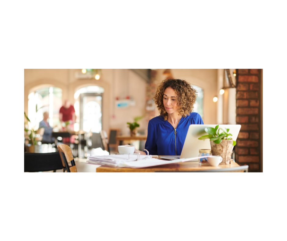 De super-héros débordé à leader centré et confiant