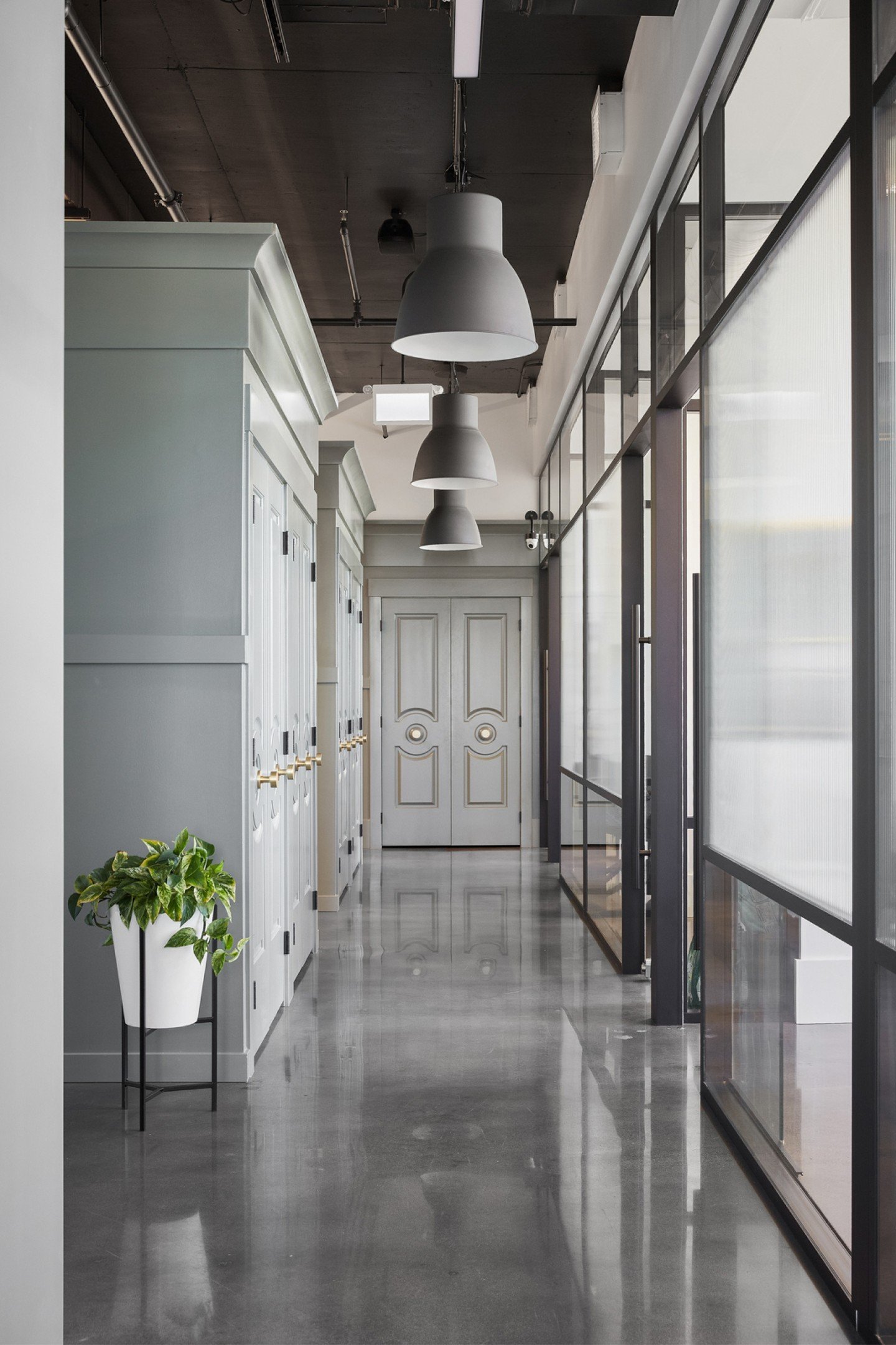 When it came to the design of our #IHGriffithassociates project, our clients envisioned a distinguished space that would exude strength and confidence with a nod to the industrial vibe of the building&rsquo;s architectural roots. We worked closely wi