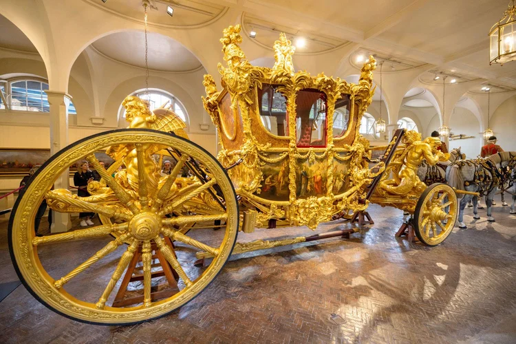 Visit the Royal Mews, the working stables of Buckingham Palace — The ...