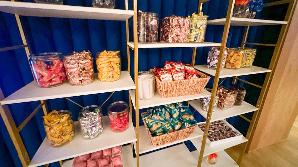 Grab and go candy bar