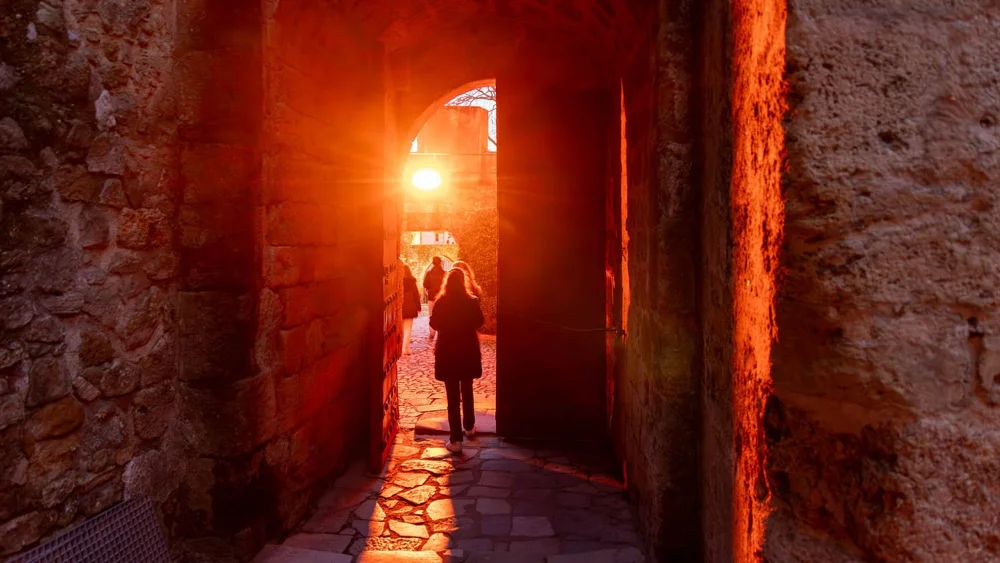 Leaving Sao Jorge Castle.