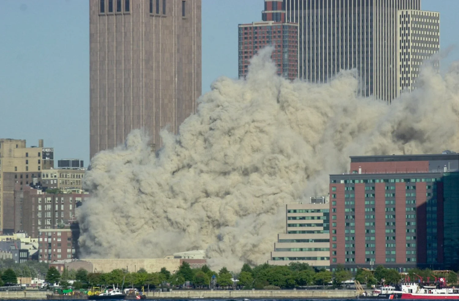 9-11 at World Trade Center 98.JPG