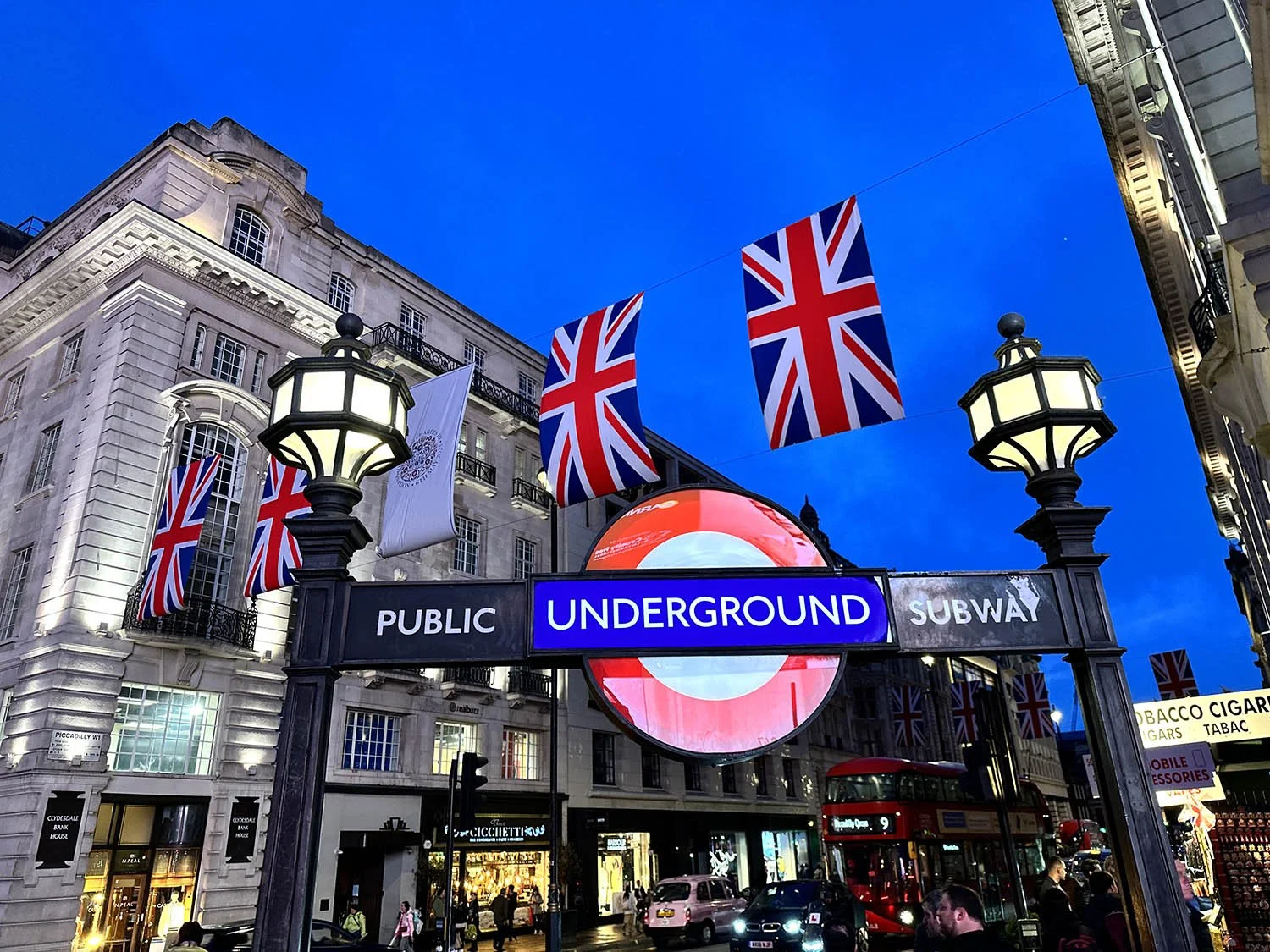 How to Use London’s Public Transportation: A Guide for Visitors