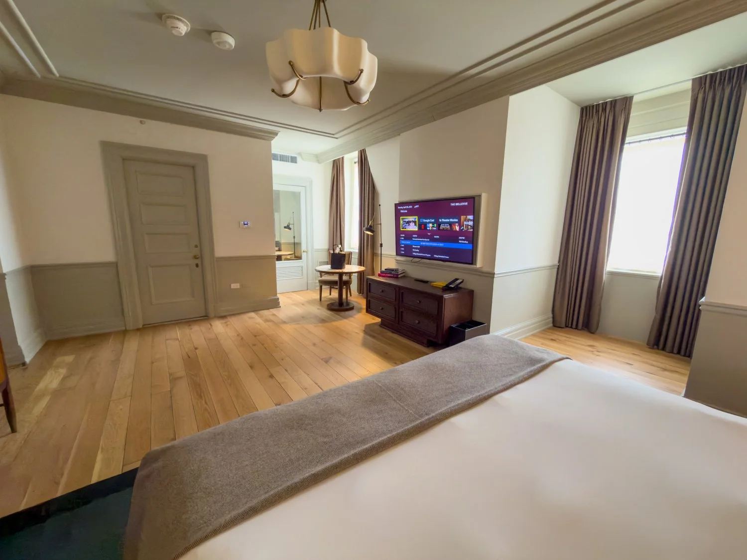 Bellevue Hotel Philadelphia room 002.JPG