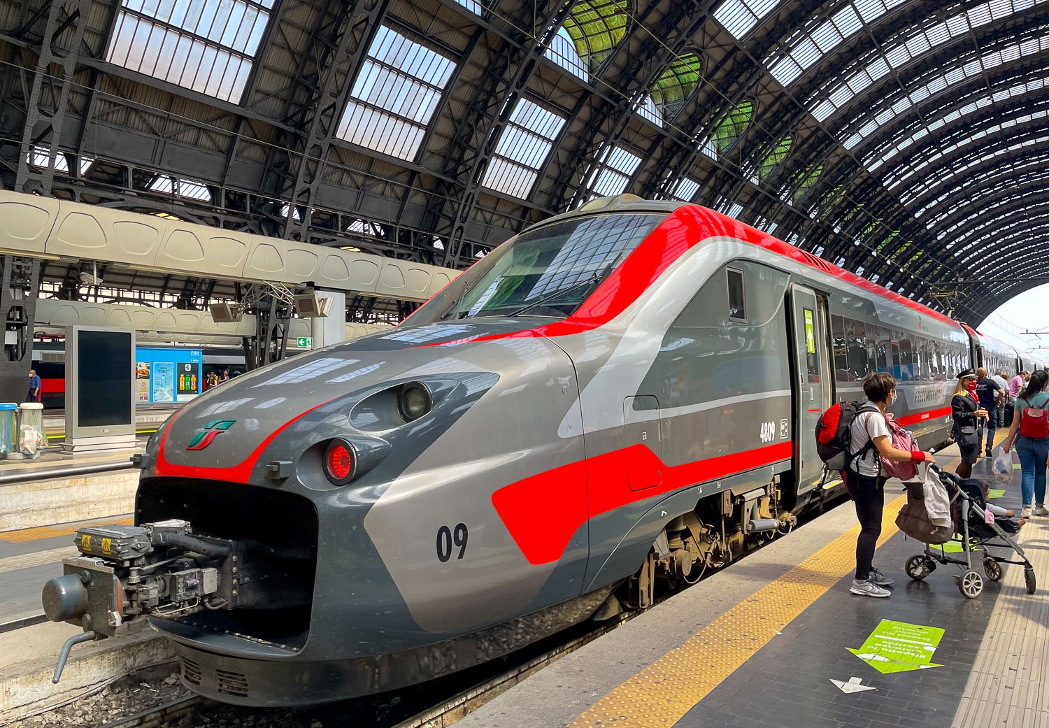 travelling italy train
