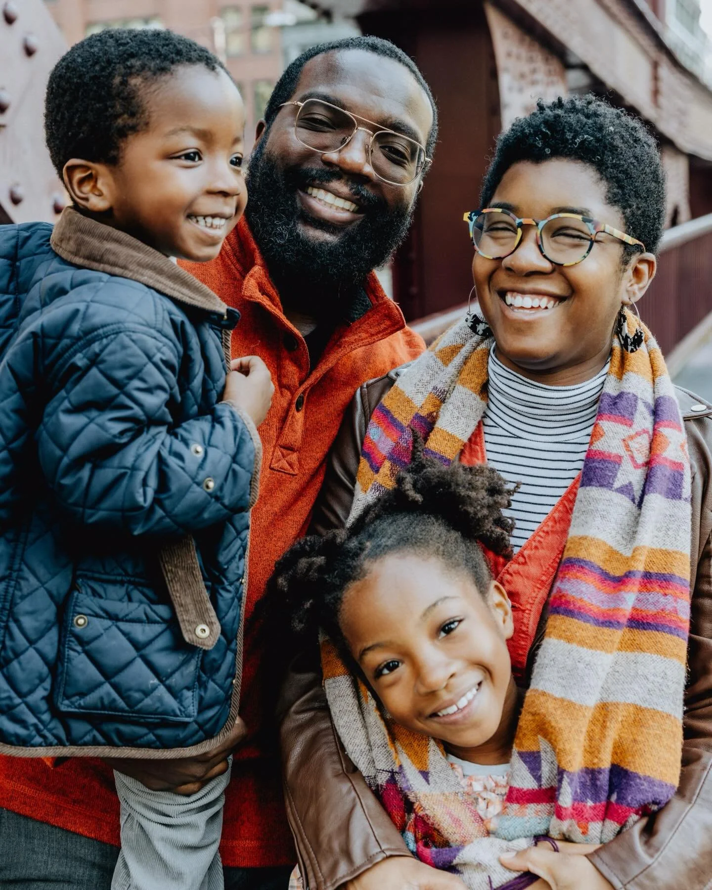 Even the cold can&rsquo;t stop this joy! I&rsquo;ve been photographing this family since these kiddos were born, and I&rsquo;m just beyond grateful to celebrate them. ❤️✨ #charissajohnsonphotography #chicagofamilyphotographer #chicagofamilyphotograph