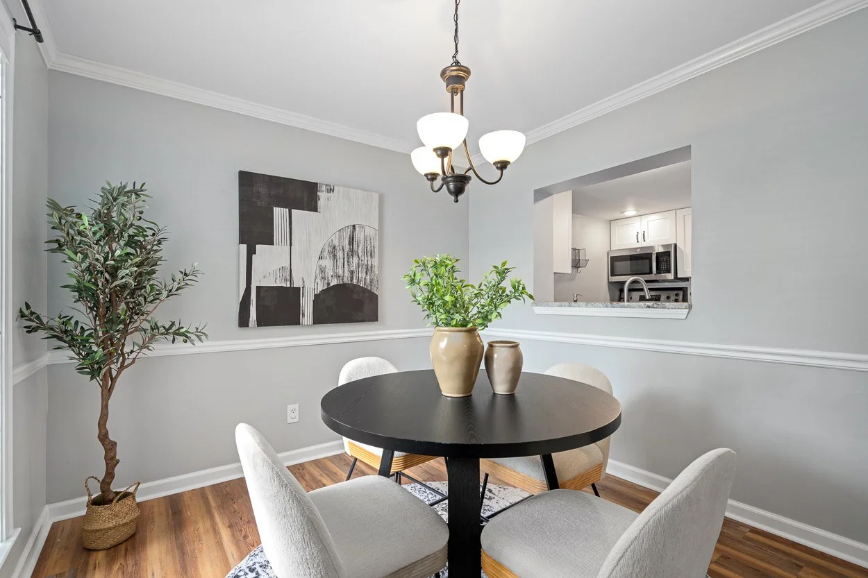 3663 Essex Ave #29 - 5.jpg
