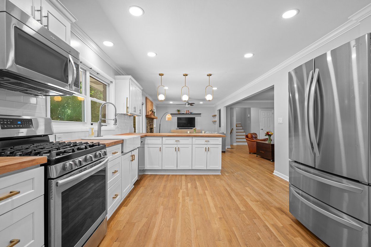 3223 Embry Cir - 17.jpg