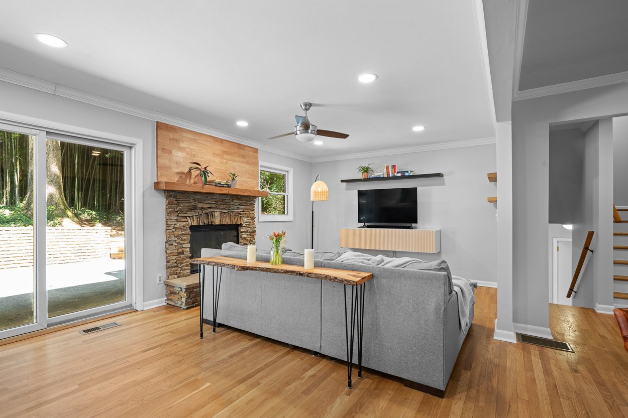 3223 Embry Cir - 10.jpg