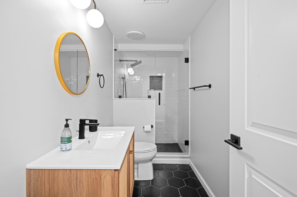 3223 Embry Cir - 38.jpg