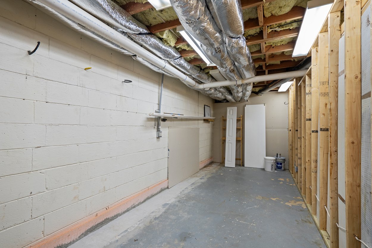 3223 Embry Cir - 42.jpg