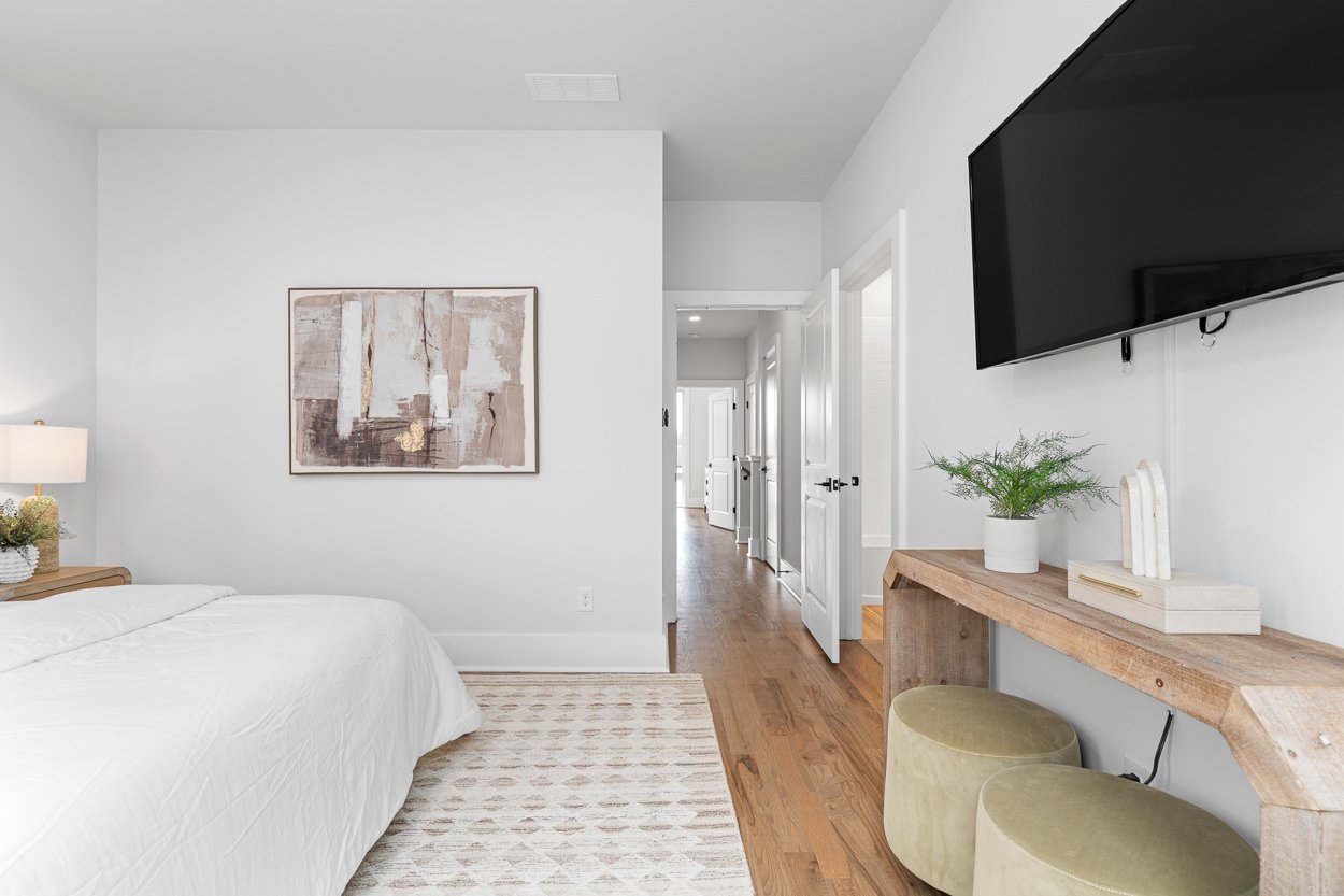 332 Gibson St - 43.jpg